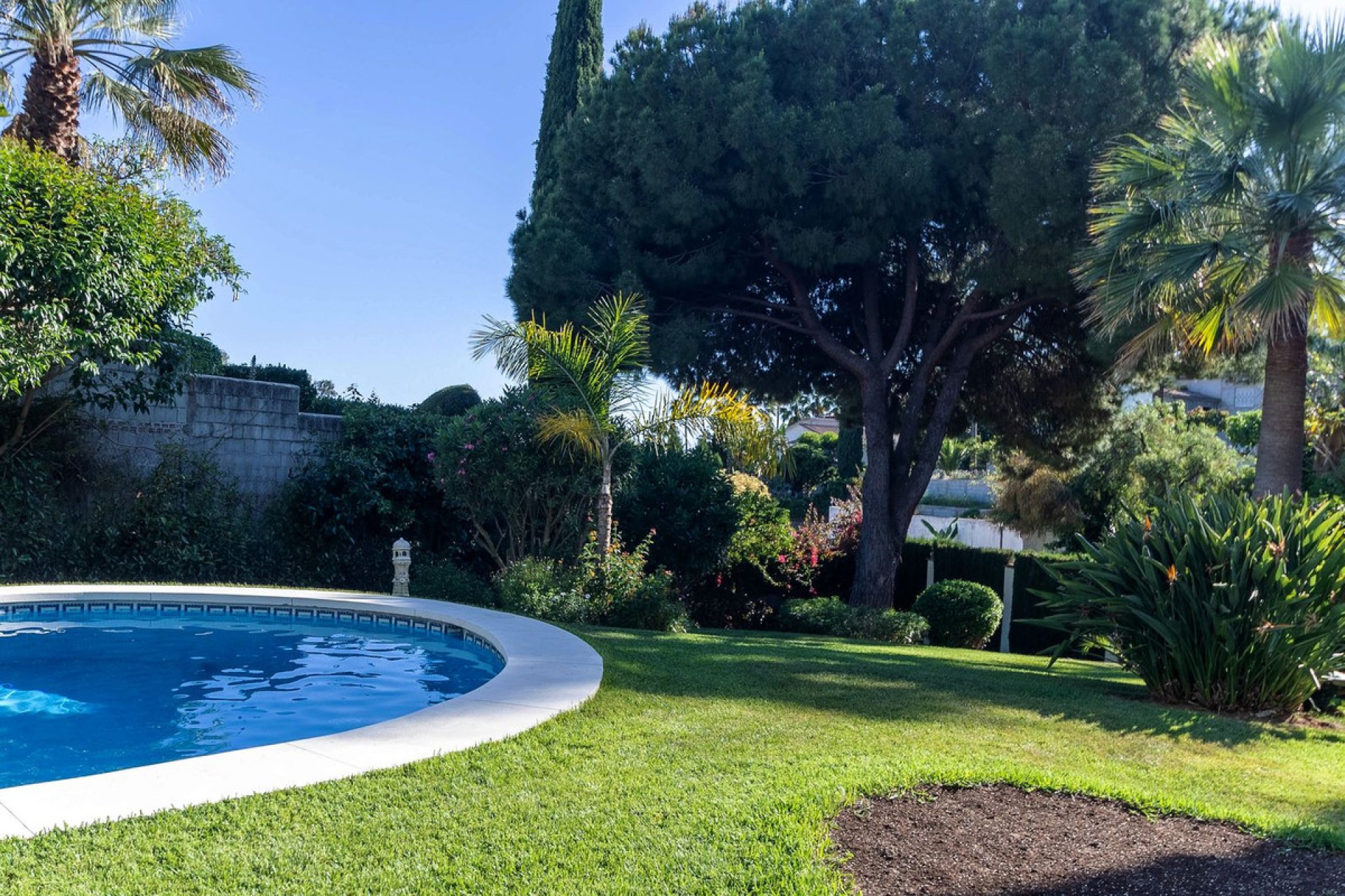 Reventa - House - Detached Villa - Marbella - Marbella Centro