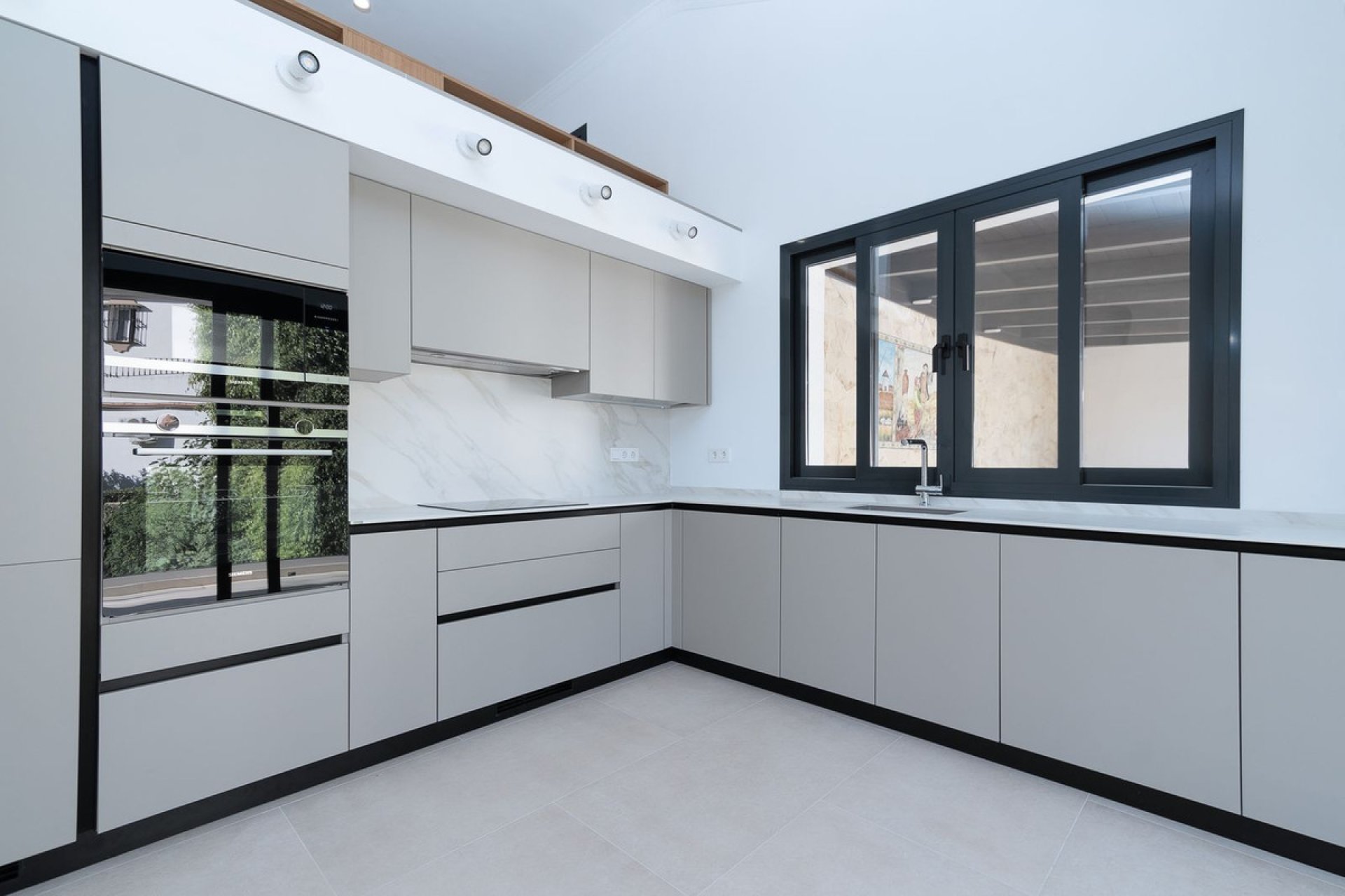 Reventa - House - Detached Villa - Marbella - Marbella Centro