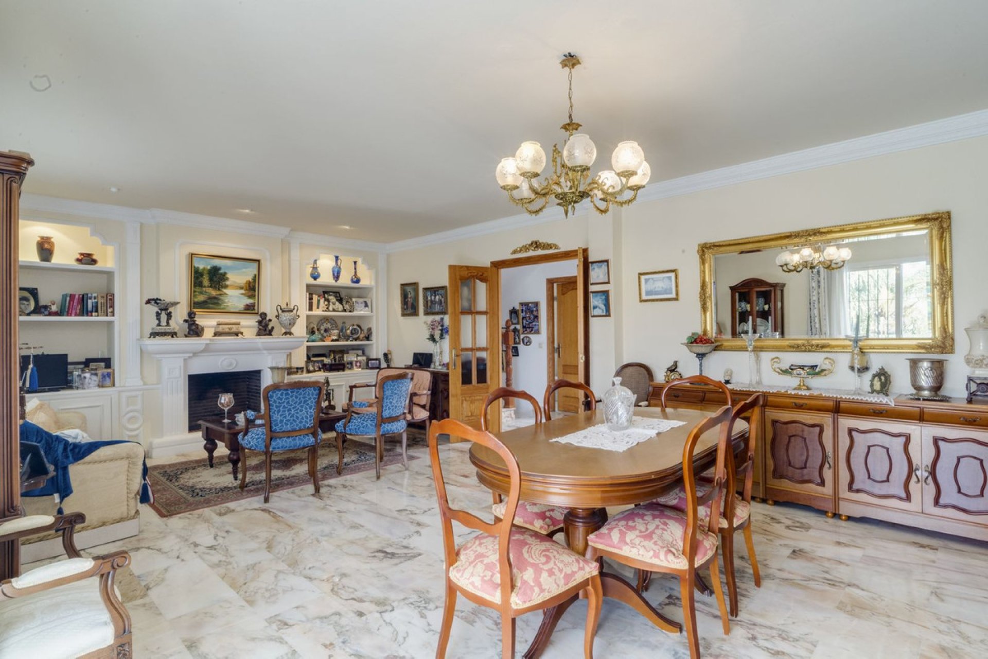 Reventa - House - Detached Villa - Marbella - Marbella Centro