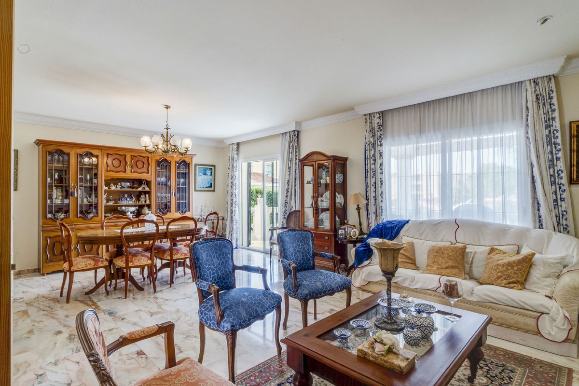 Reventa - House - Detached Villa - Marbella - Marbella Centro