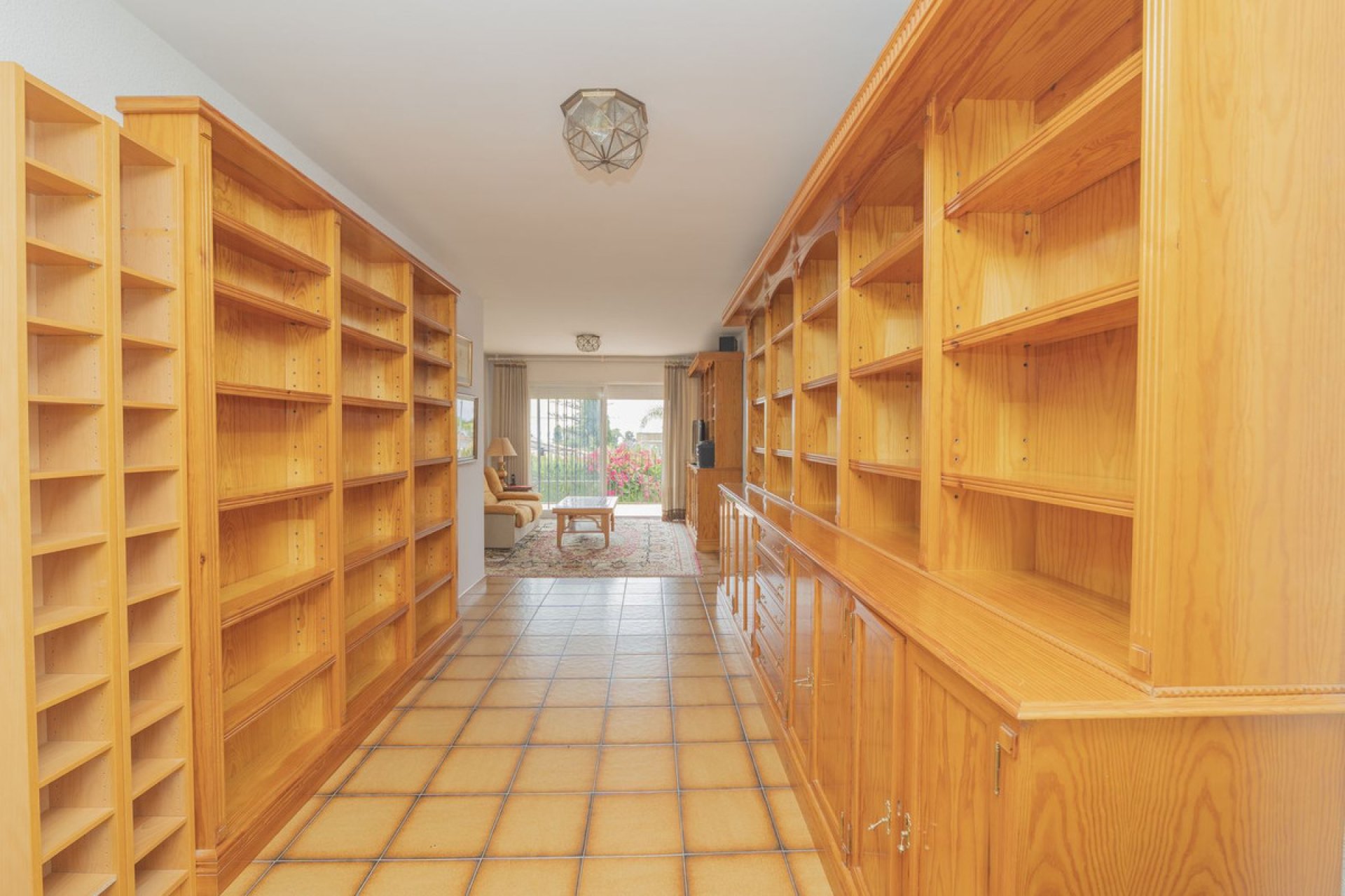 Reventa - House - Detached Villa - Marbella - Marbella Centro