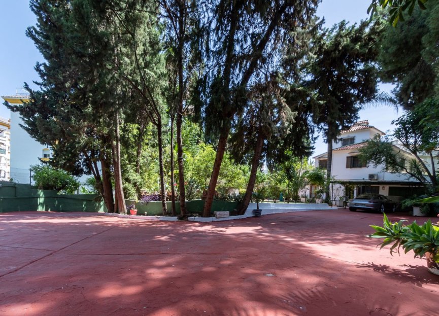 Reventa - House - Detached Villa - Marbella - Marbella Centro