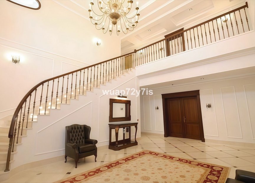 Reventa - House - Detached Villa - Marbella - Marbella Centro