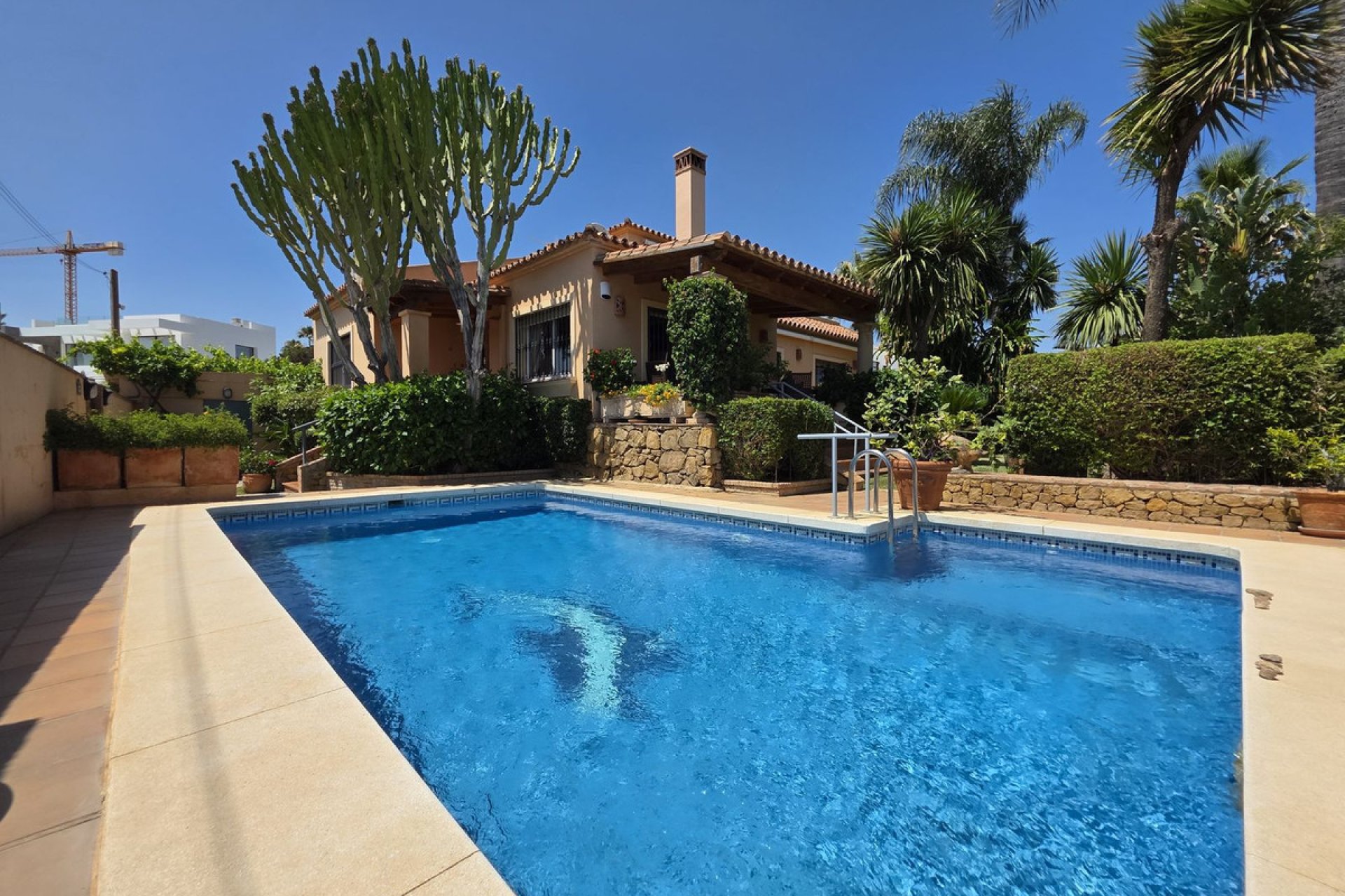 Reventa - House - Detached Villa - Marbella - Marbesa