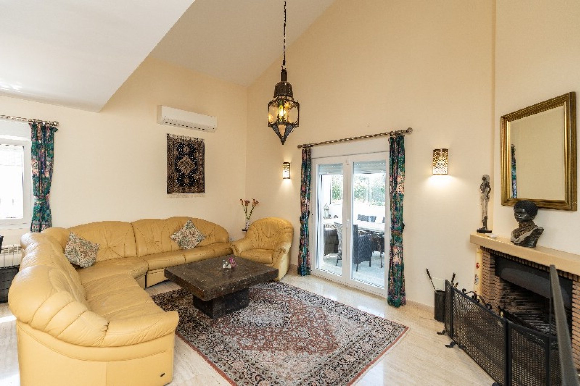 Reventa - House - Detached Villa - Marbella - Marbesa