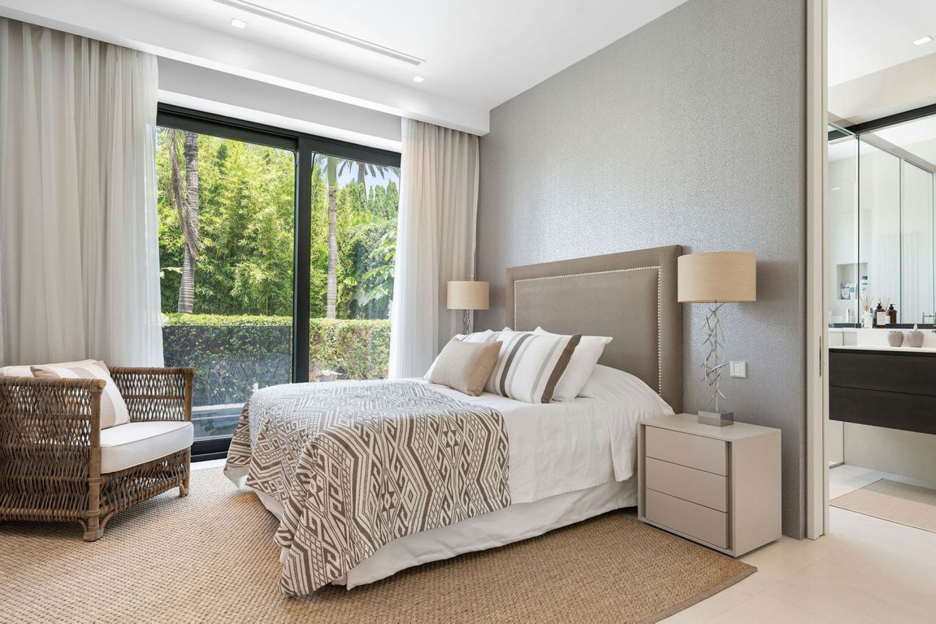 Reventa - House - Detached Villa - Marbella - Nagüeles