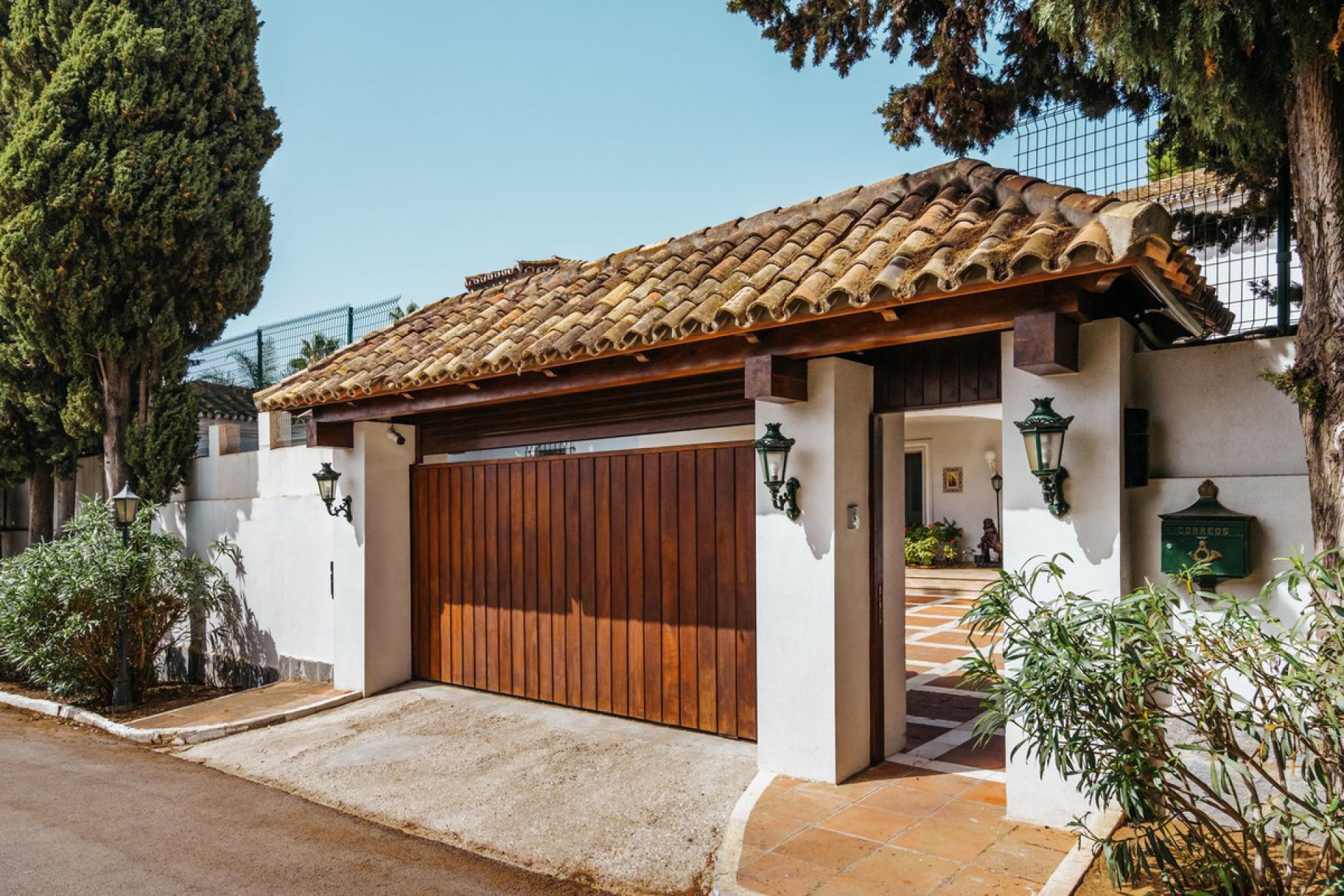 Reventa - House - Detached Villa - Marbella - Nagüeles