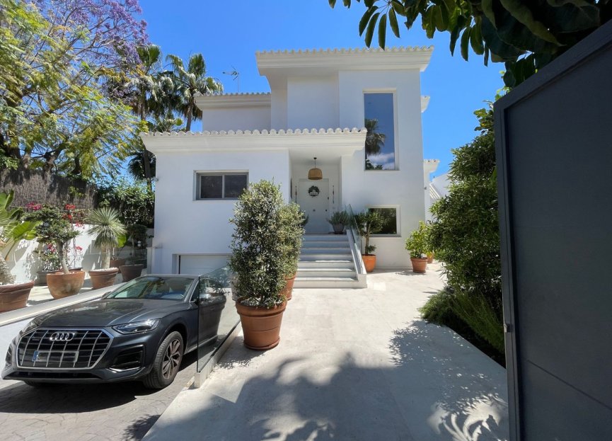 Reventa - House - Detached Villa - Marbella - Nagüeles