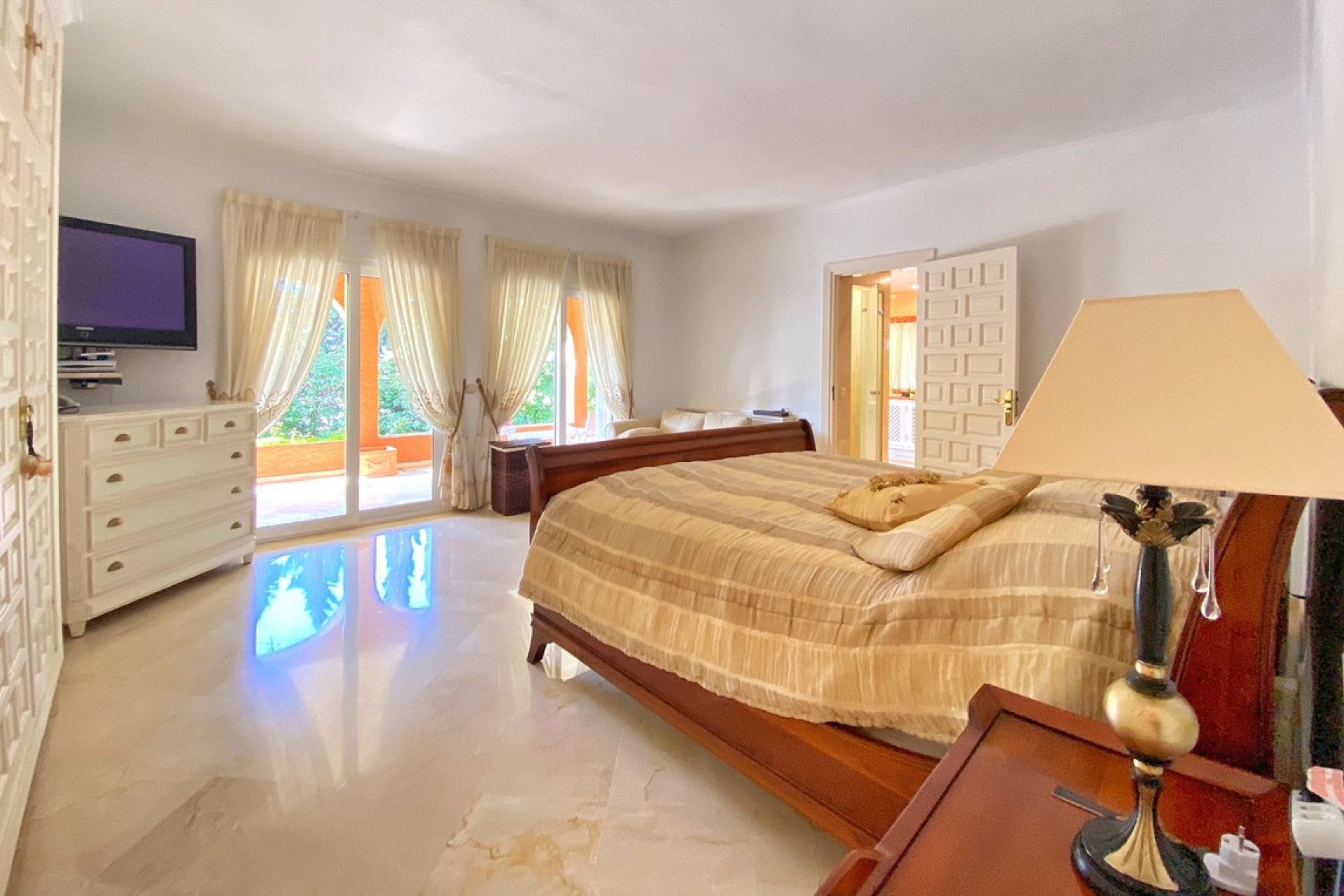 Reventa - House - Detached Villa - Marbella - Nagüeles