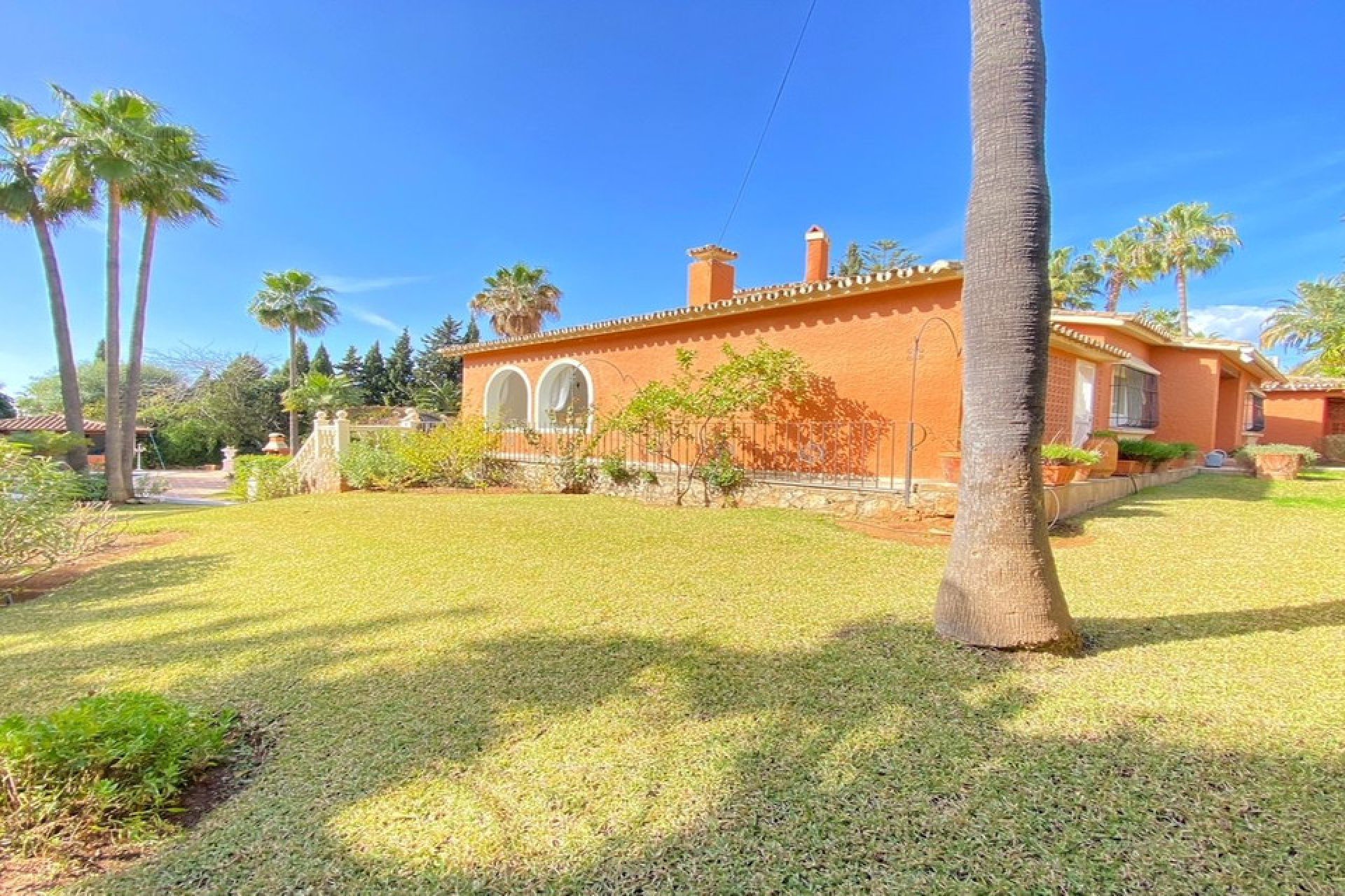 Reventa - House - Detached Villa - Marbella - Nagüeles
