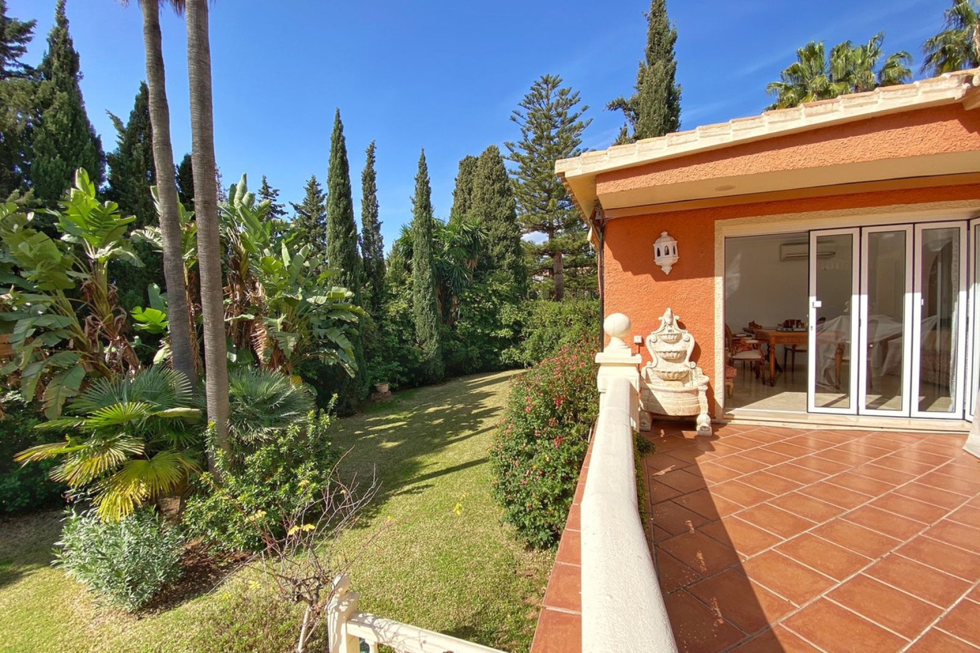 Reventa - House - Detached Villa - Marbella - Nagüeles