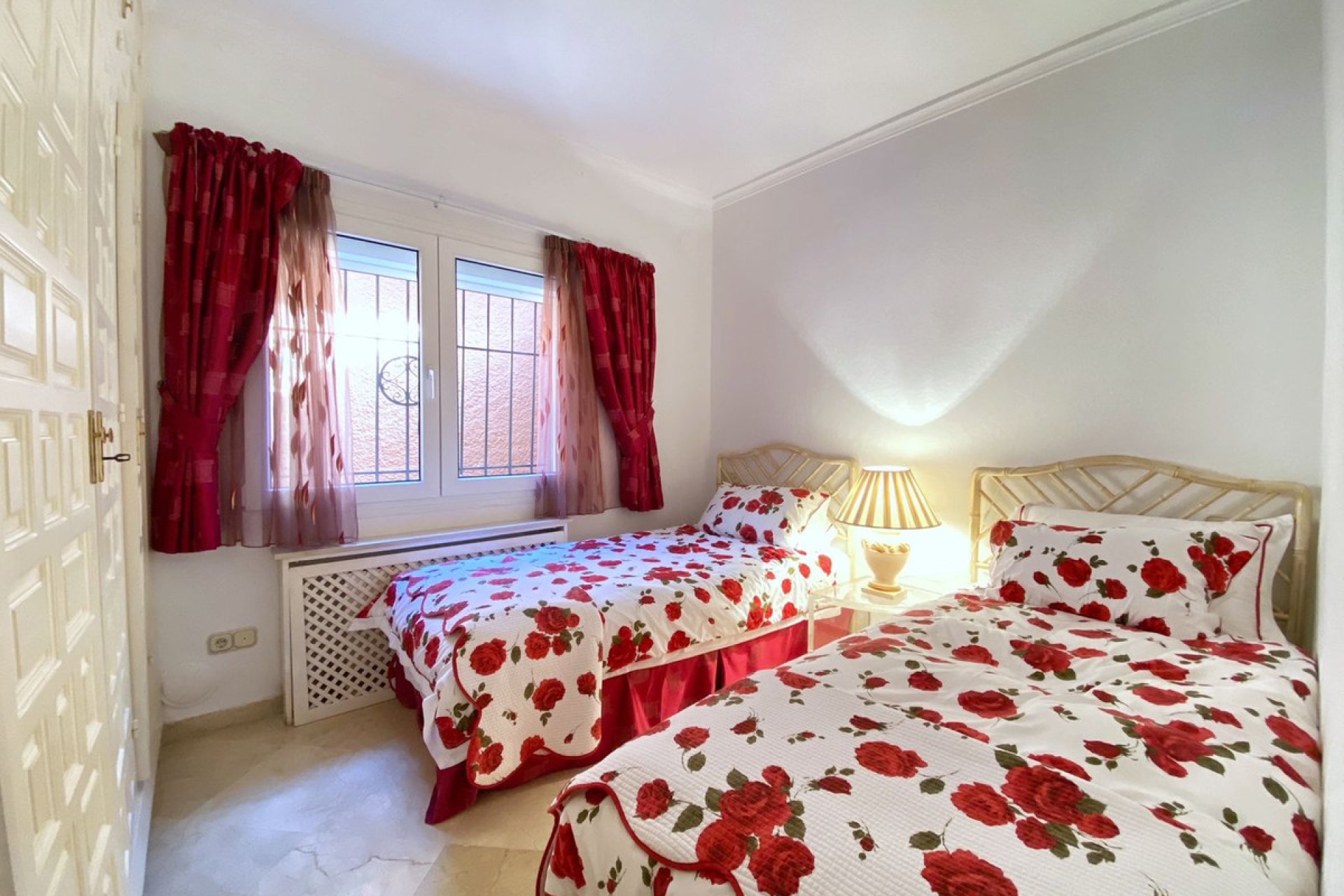 Reventa - House - Detached Villa - Marbella - Nagüeles