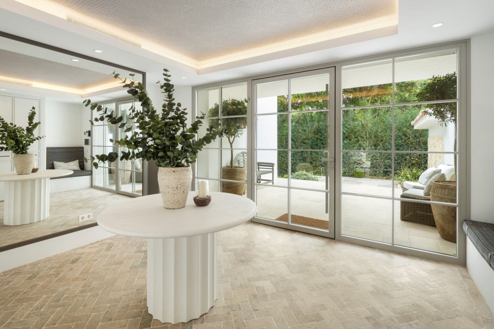 Reventa - House - Detached Villa - Marbella - Nagüeles