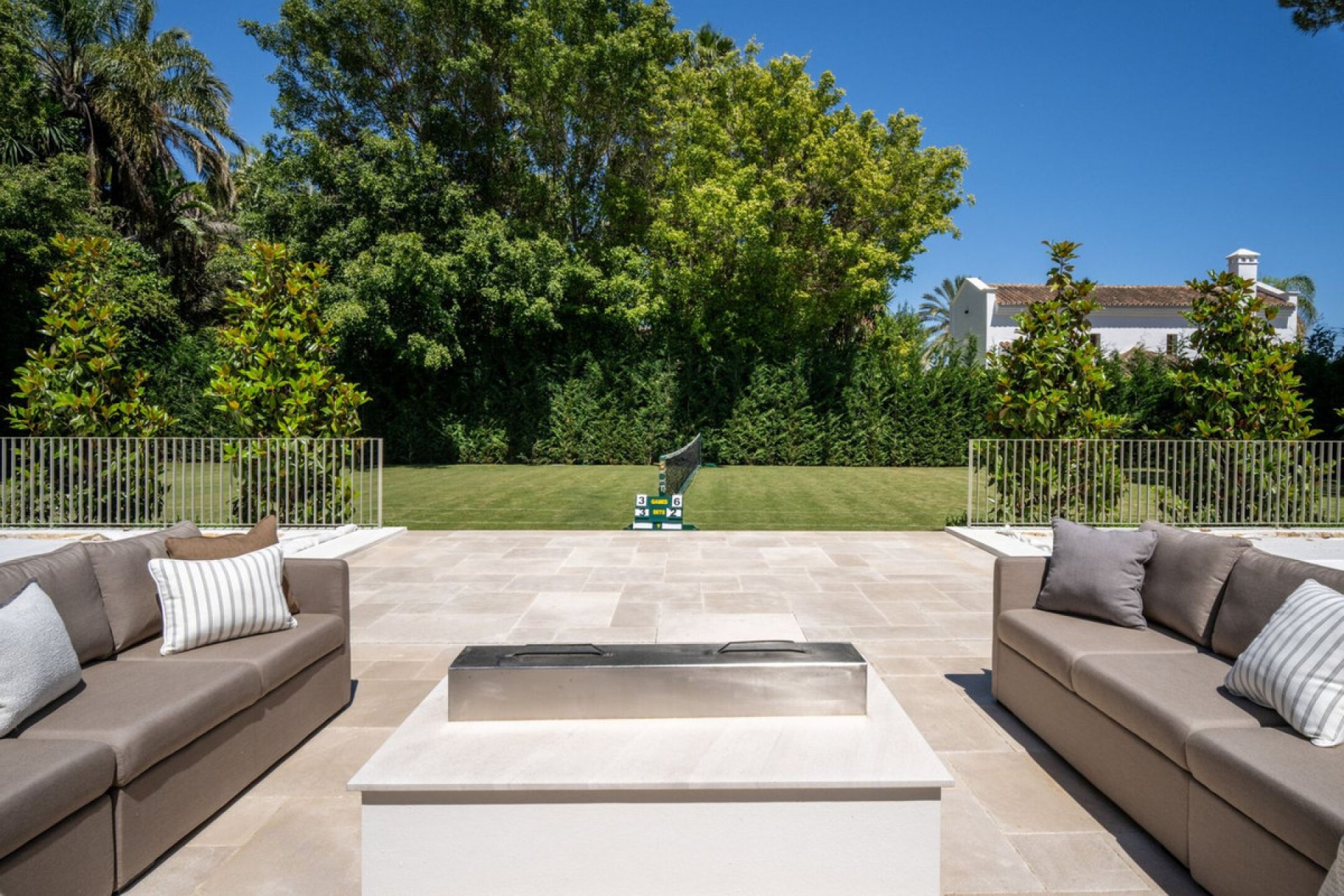 Reventa - House - Detached Villa - Marbella - Nagüeles