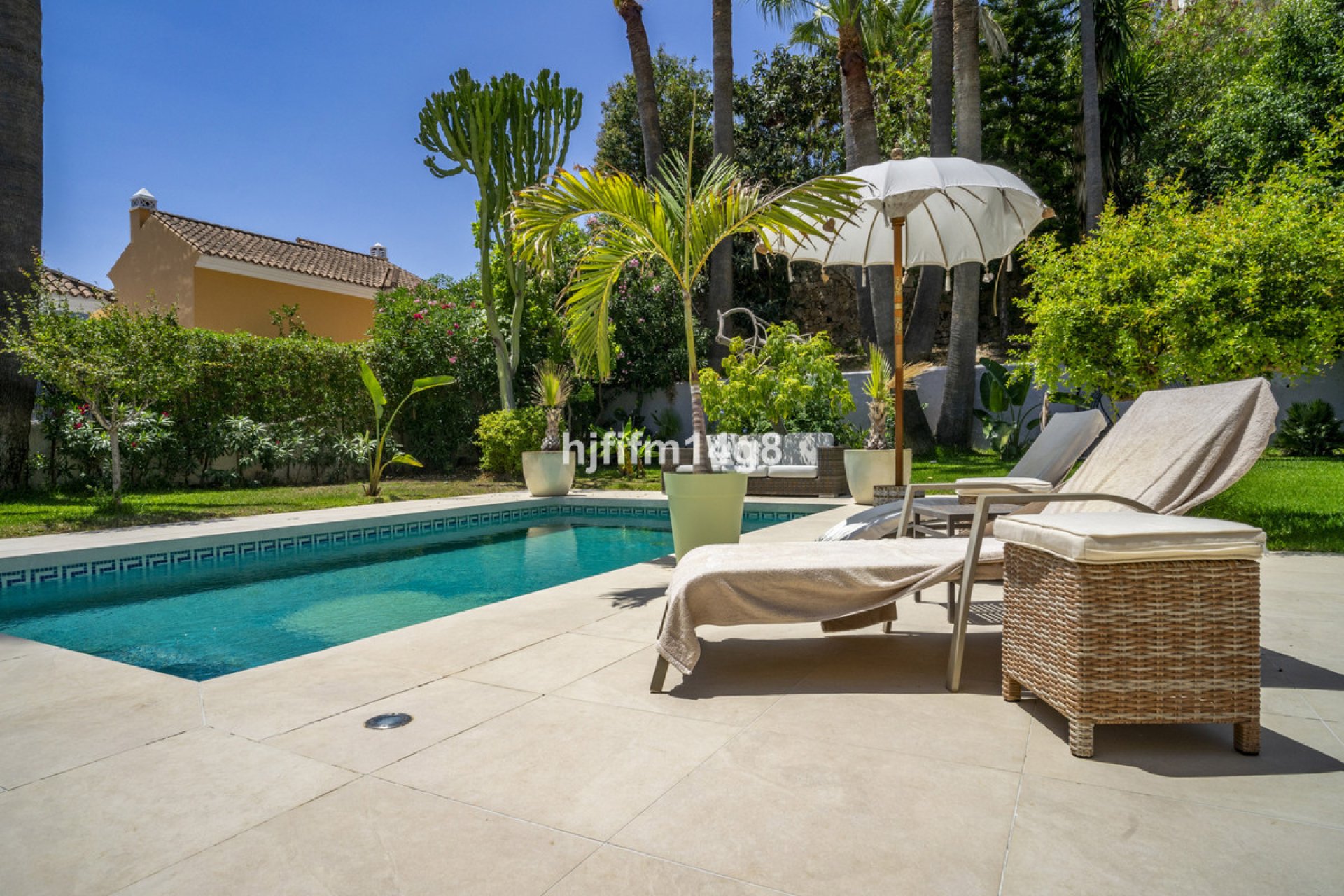 Reventa - House - Detached Villa - Marbella - Nueva Andalucia