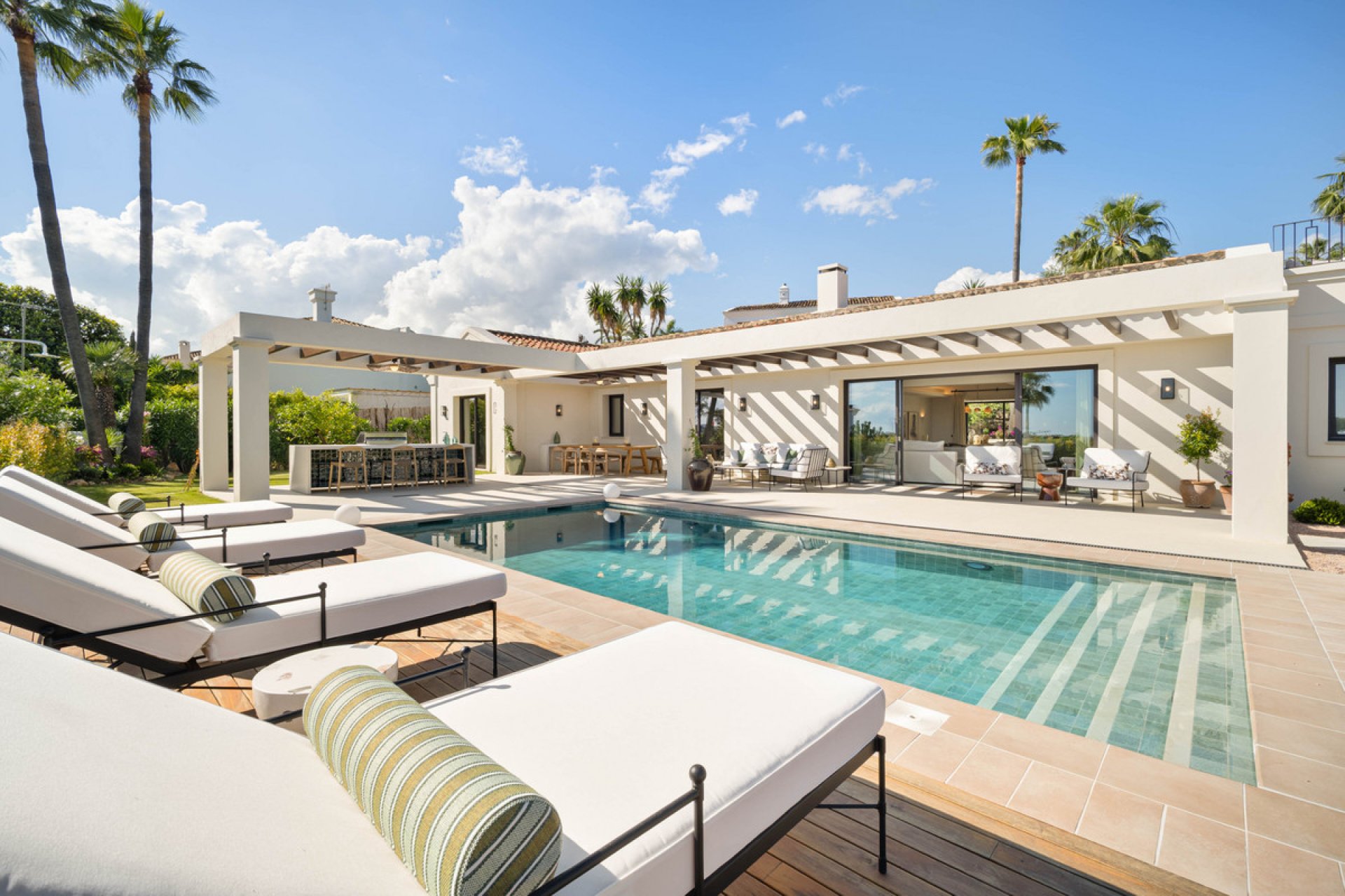 Reventa - House - Detached Villa - Marbella - Nueva Andalucia