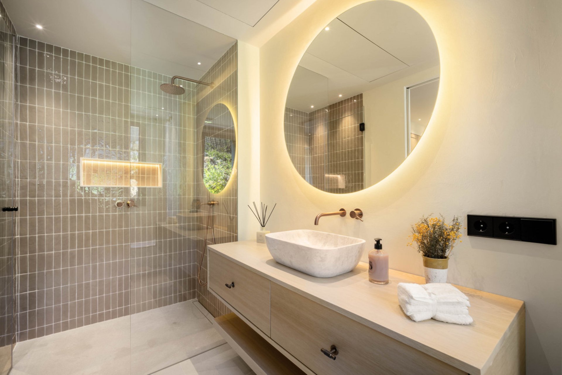 Reventa - House - Detached Villa - Marbella - Nueva Andalucia