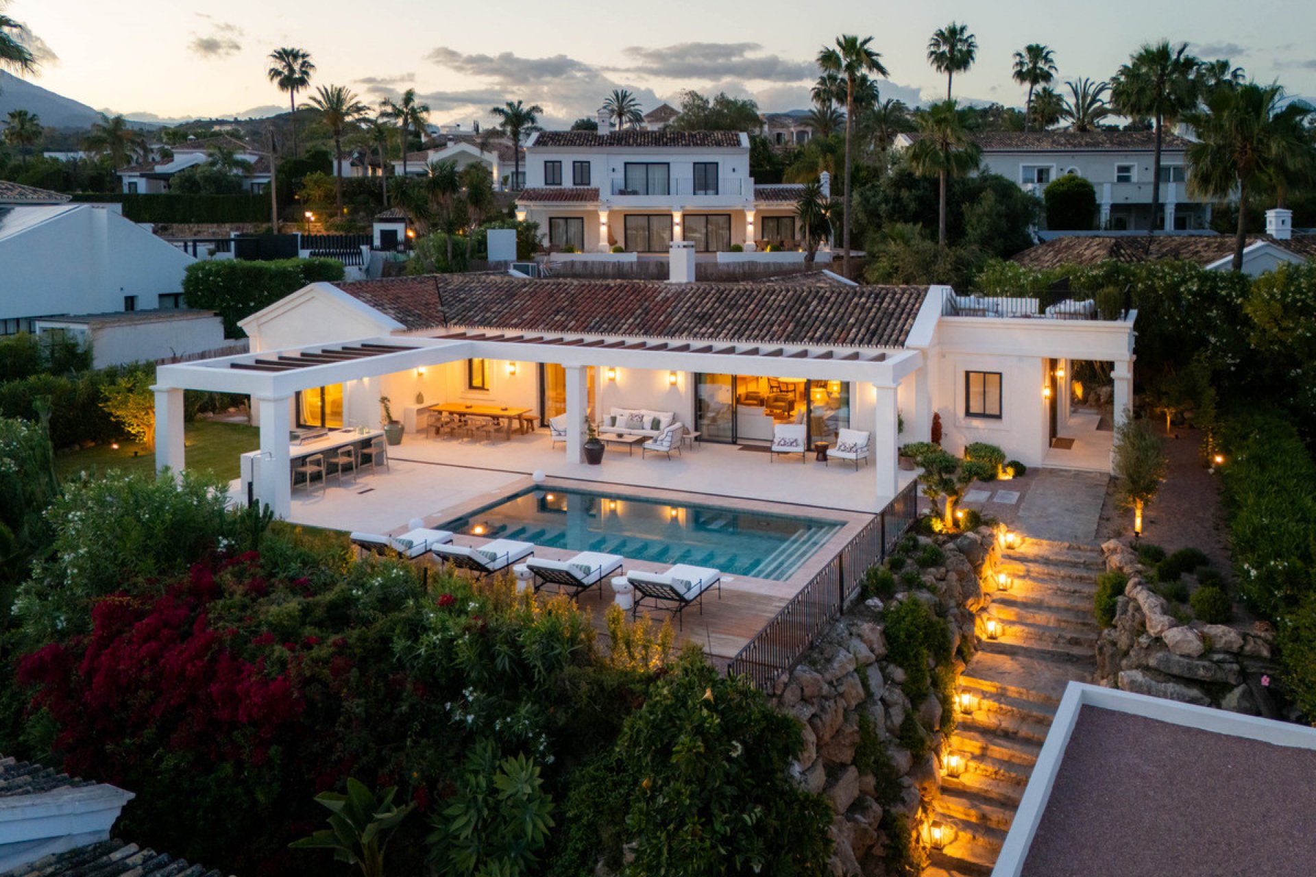 Reventa - House - Detached Villa - Marbella - Nueva Andalucia