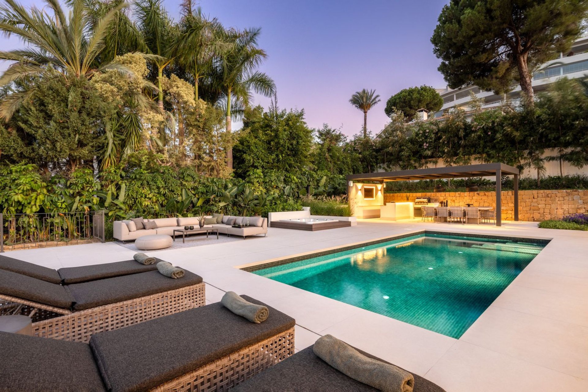 Reventa - House - Detached Villa - Marbella - Nueva Andalucia