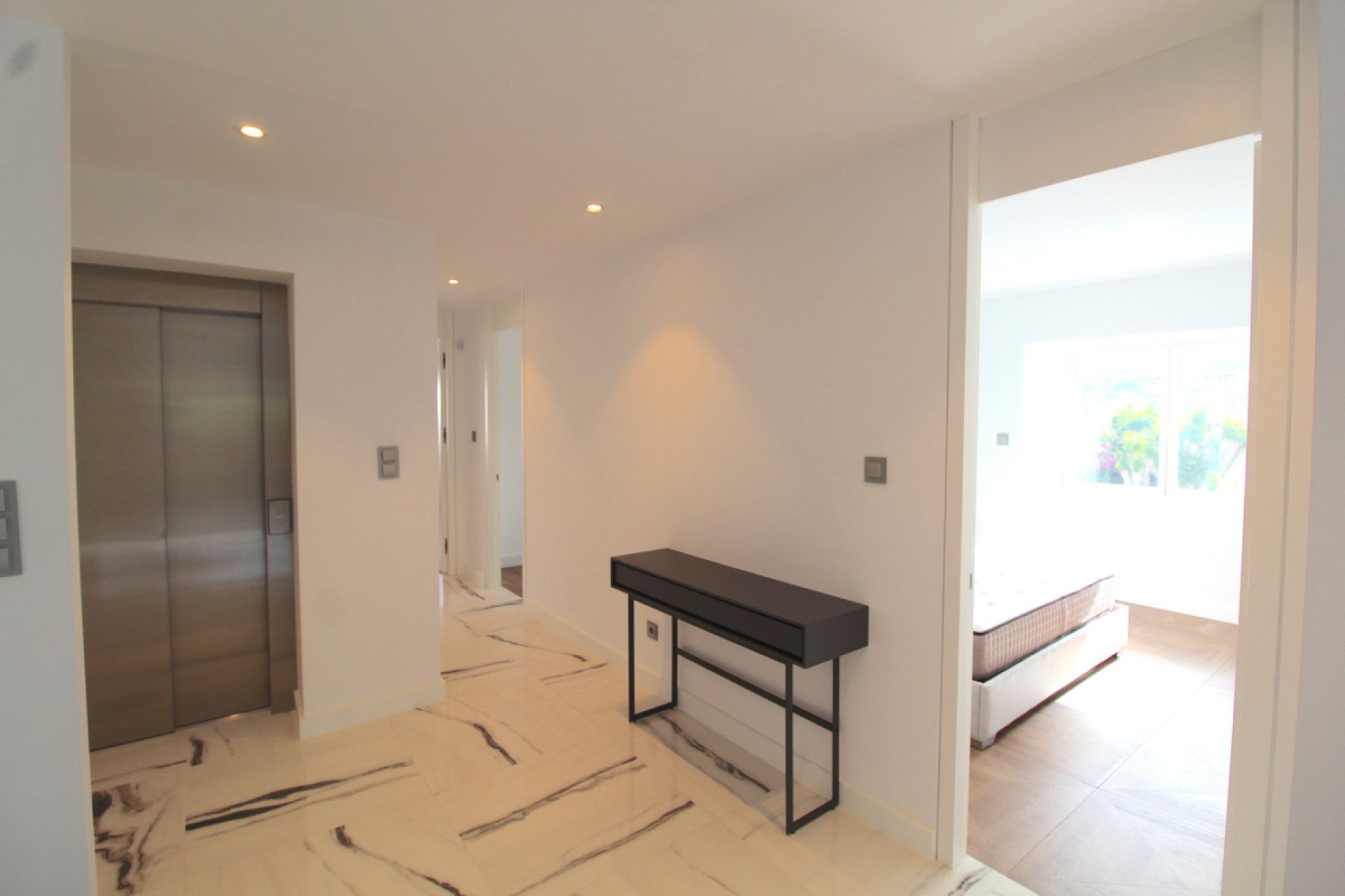 Reventa - House - Detached Villa - Marbella - Nueva Andalucia