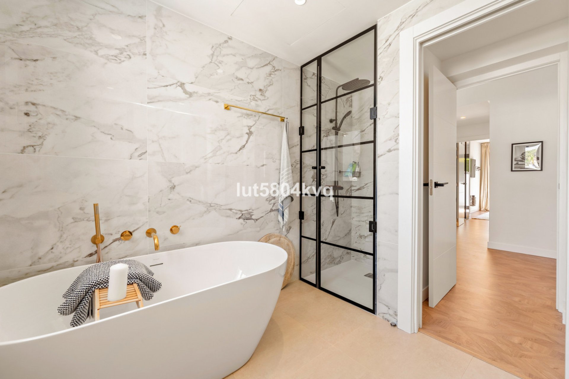 Reventa - House - Detached Villa - Marbella - Nueva Andalucia