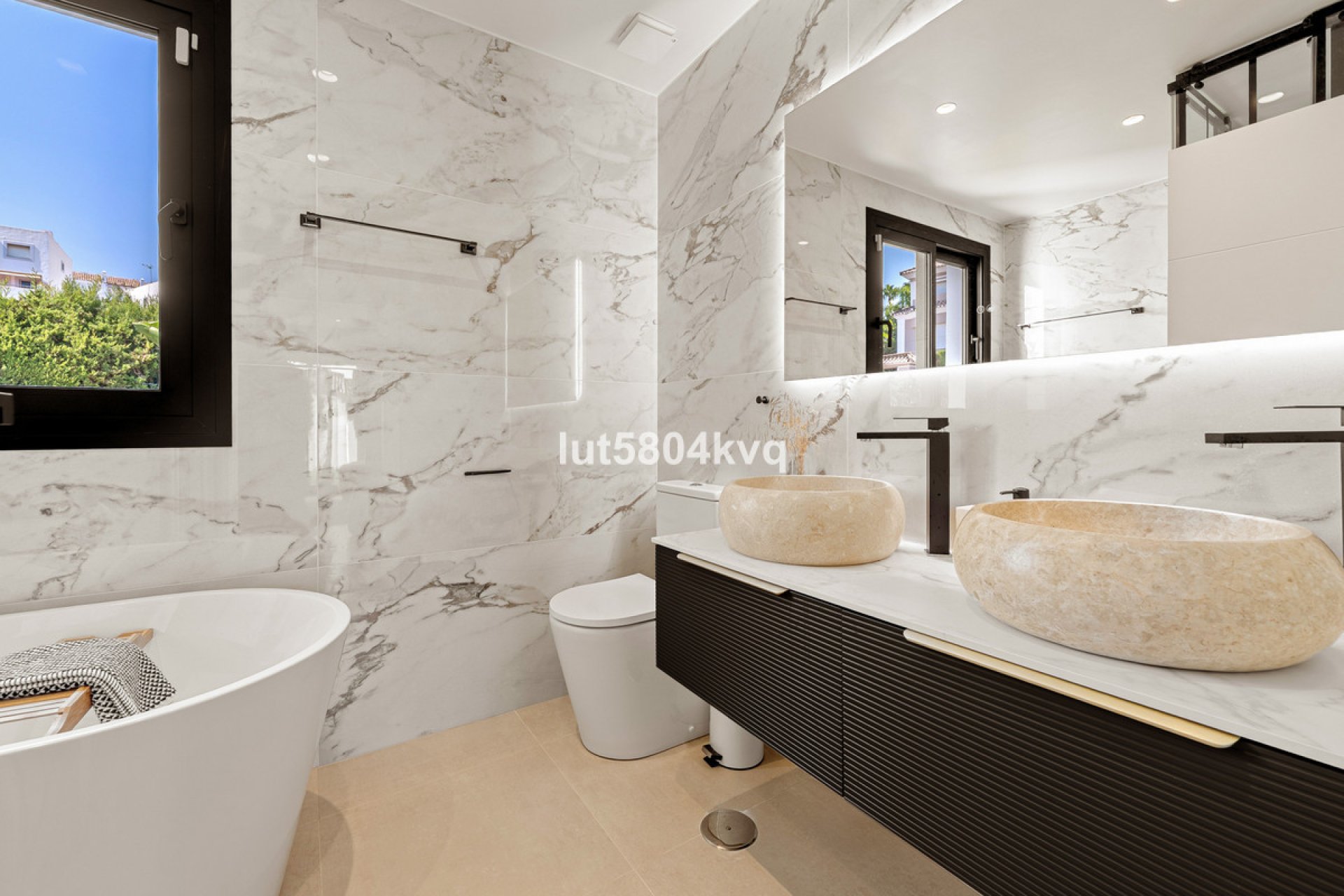 Reventa - House - Detached Villa - Marbella - Nueva Andalucia