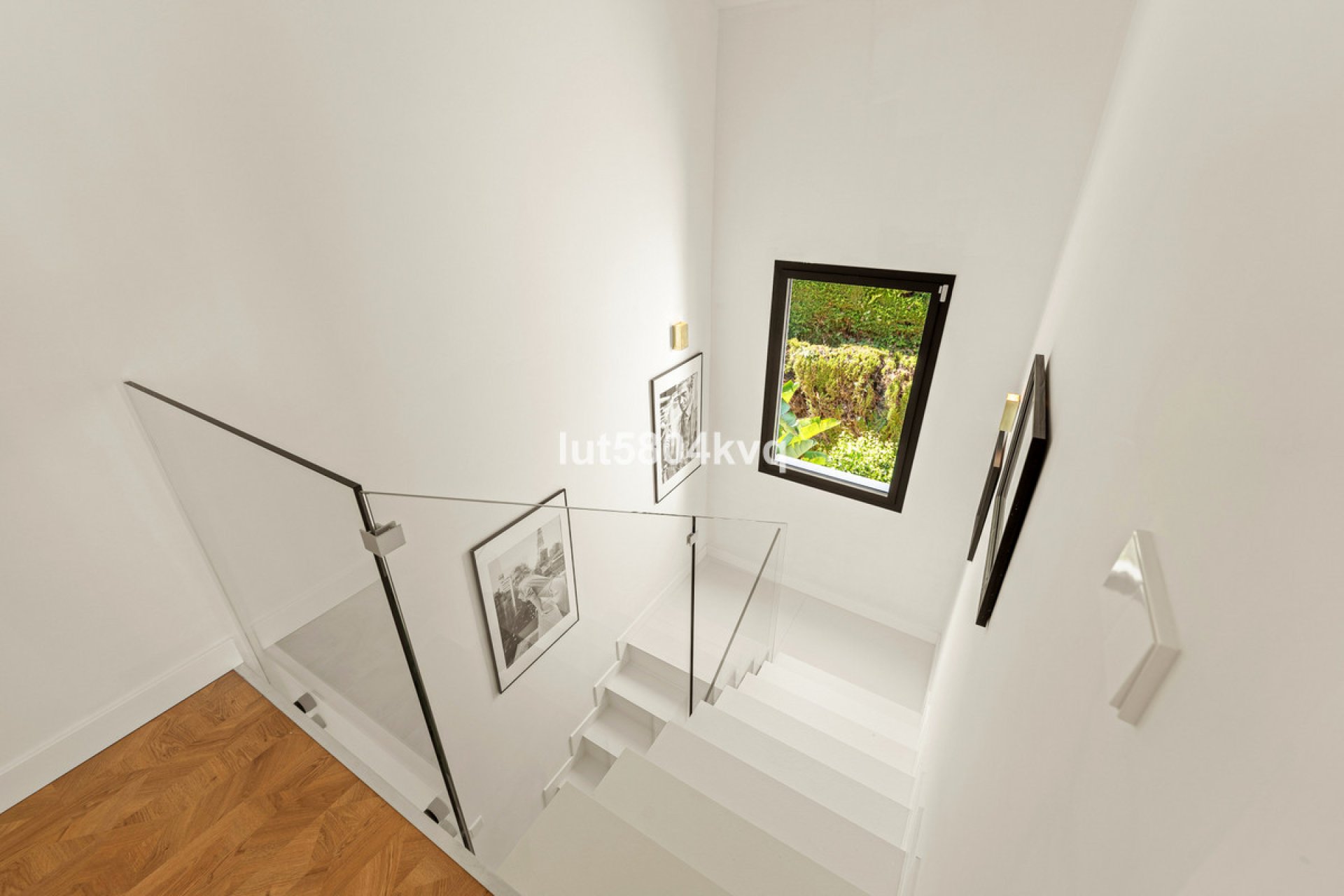 Reventa - House - Detached Villa - Marbella - Nueva Andalucia