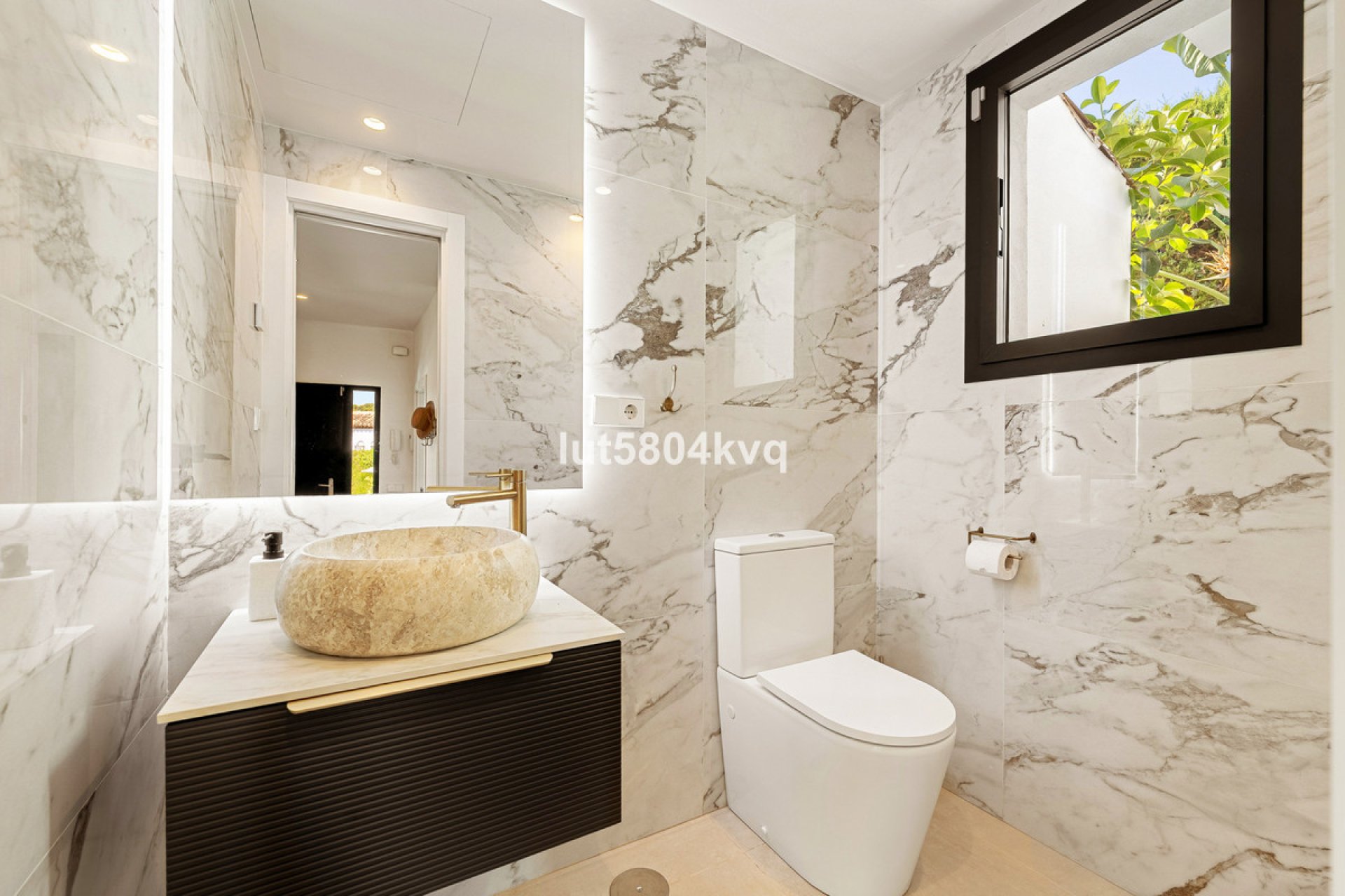 Reventa - House - Detached Villa - Marbella - Nueva Andalucia