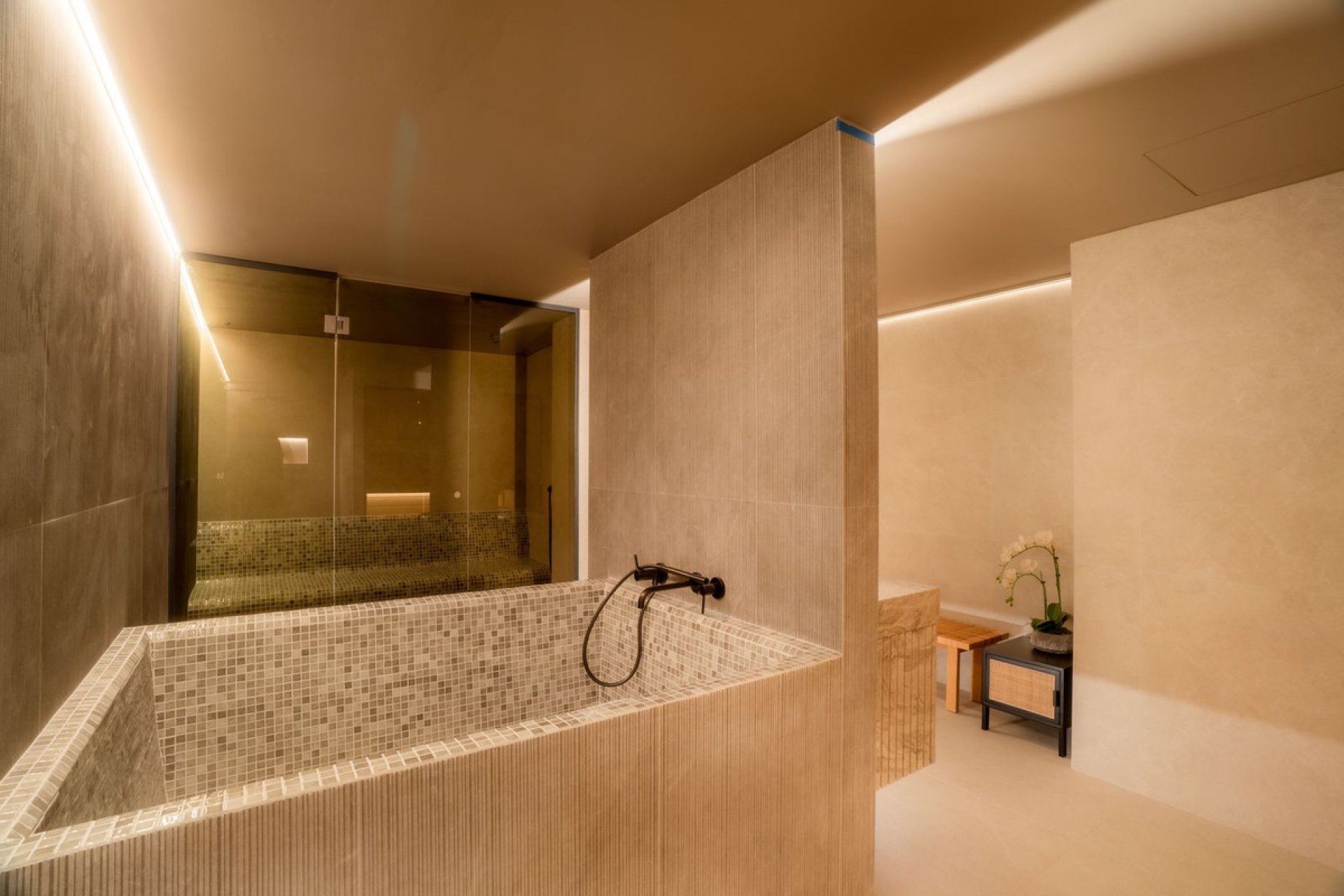 Reventa - House - Detached Villa - Marbella - Nueva Andalucia