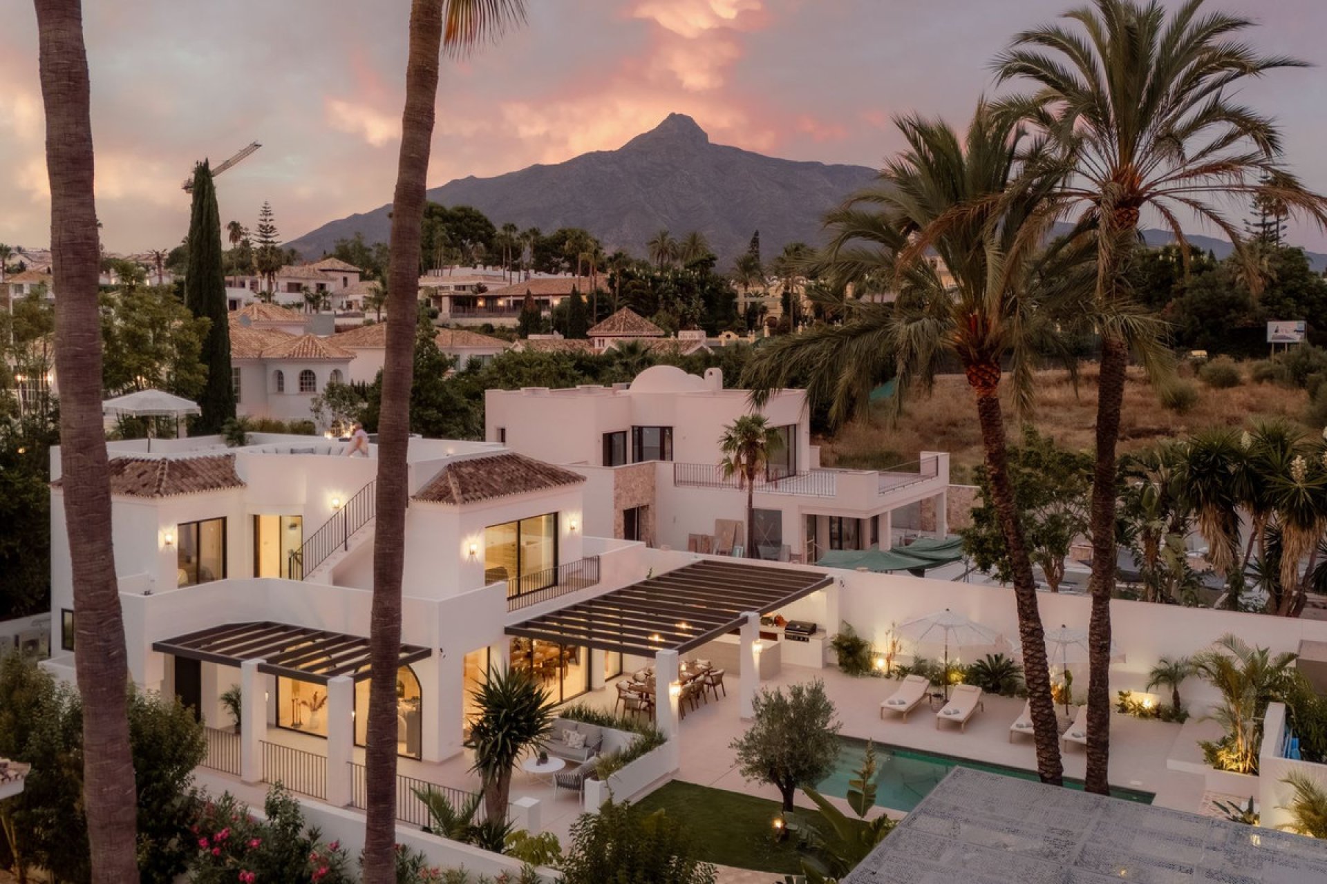 Reventa - House - Detached Villa - Marbella - Nueva Andalucia