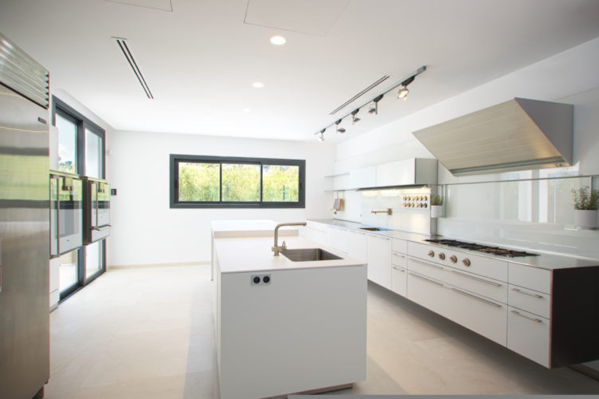 Reventa - House - Detached Villa - Marbella - Nueva Andalucia