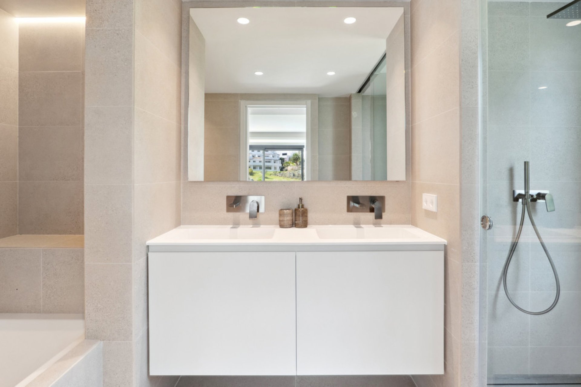 Reventa - House - Detached Villa - Marbella - Nueva Andalucia