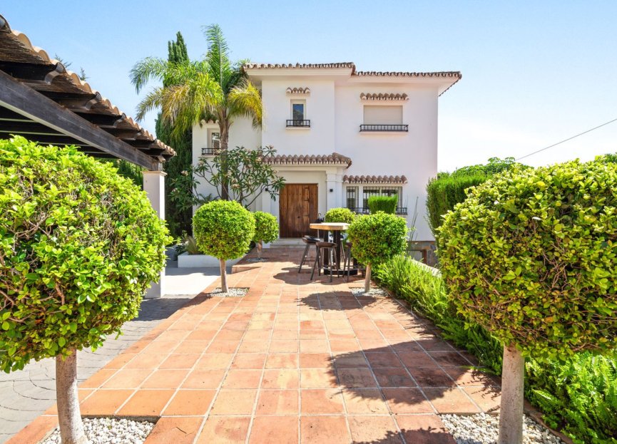Reventa - House - Detached Villa - Marbella - Nueva Andalucia