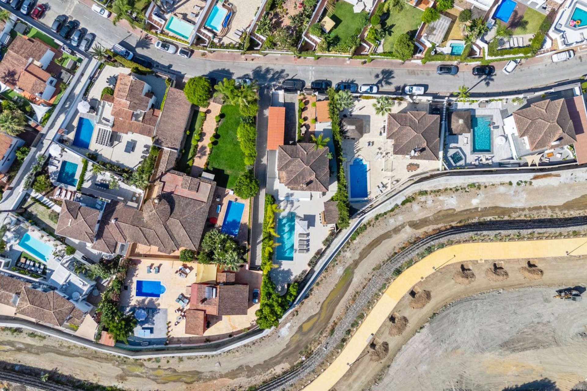 Reventa - House - Detached Villa - Marbella - Nueva Andalucia