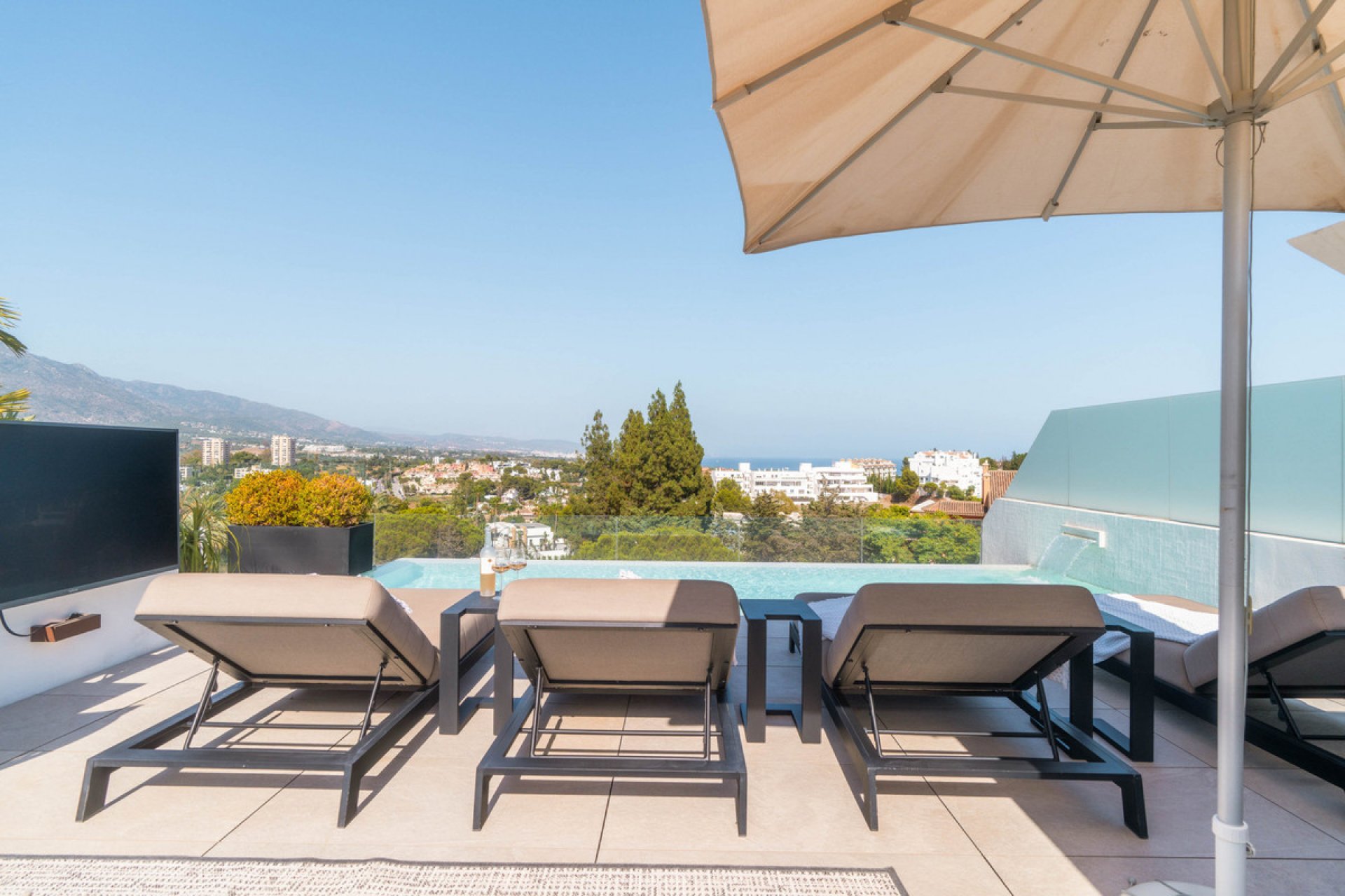 Reventa - House - Detached Villa - Marbella - Nueva Andalucia