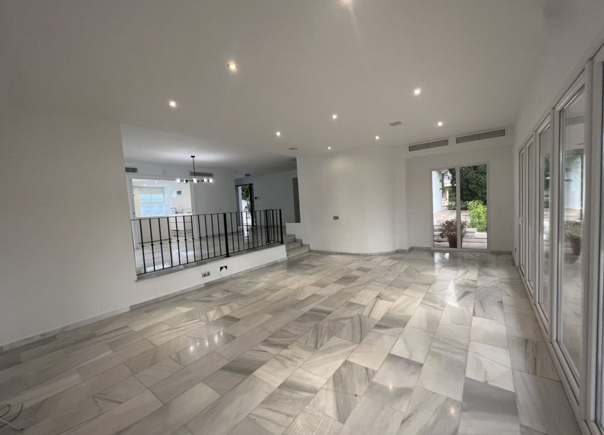 Reventa - House - Detached Villa - Marbella - Nueva Andalucia