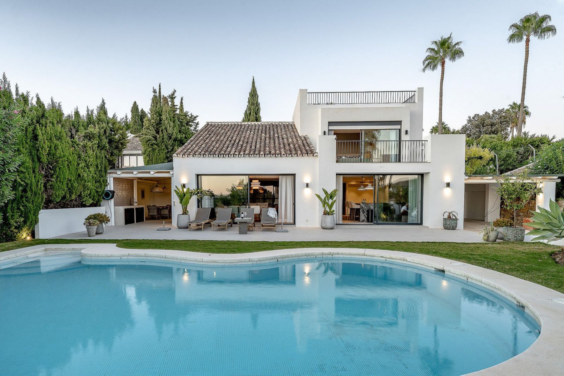 Reventa - House - Detached Villa - Marbella - Nueva Andalucia