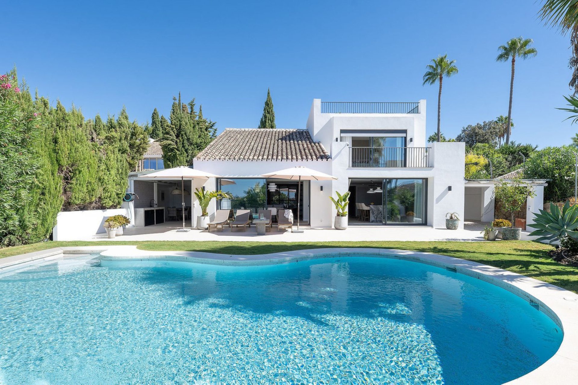 Reventa - House - Detached Villa - Marbella - Nueva Andalucia