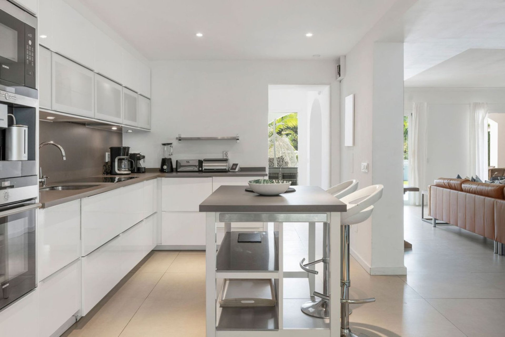 Reventa - House - Detached Villa - Marbella - Nueva Andalucia