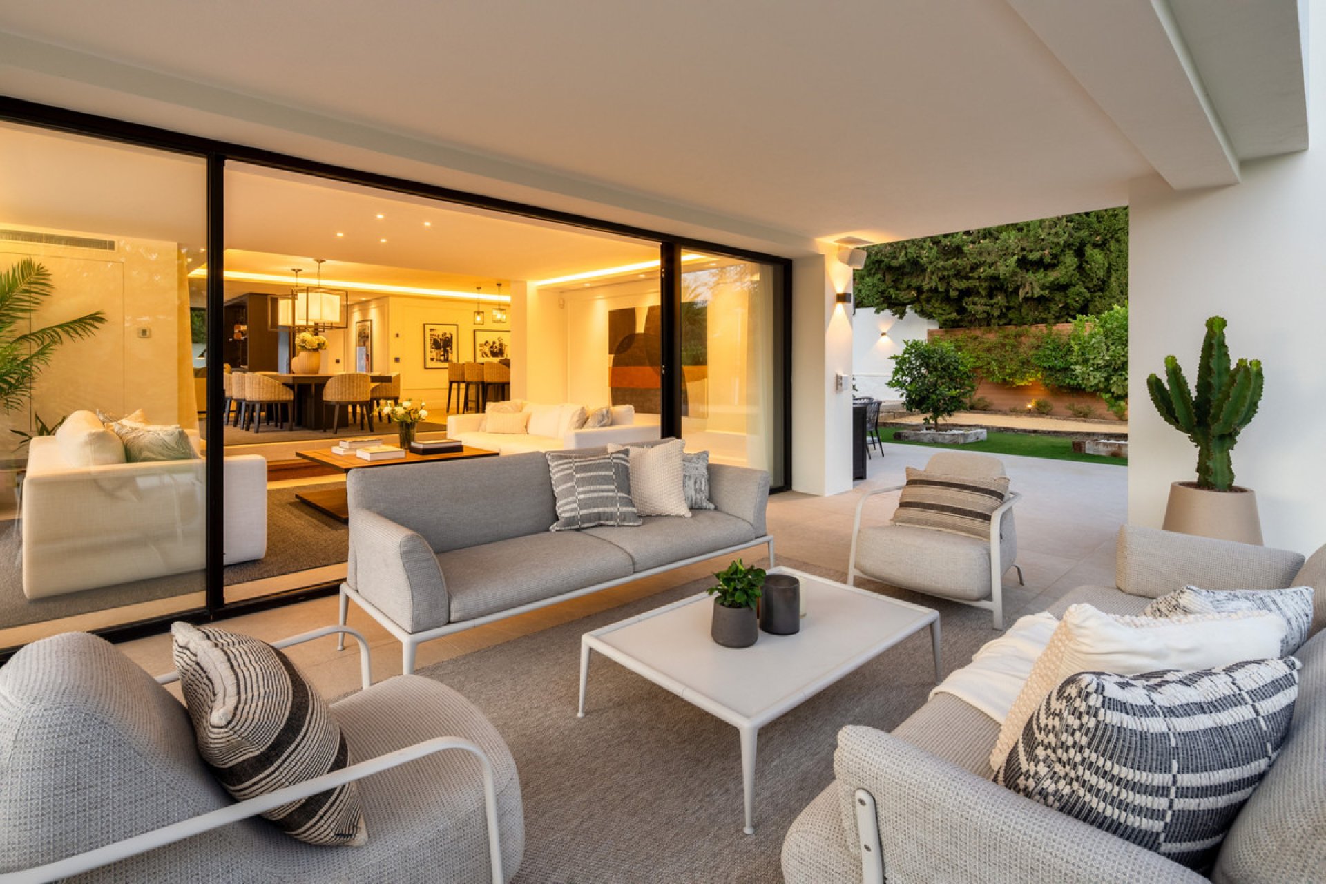 Reventa - House - Detached Villa - Marbella - Nueva Andalucia