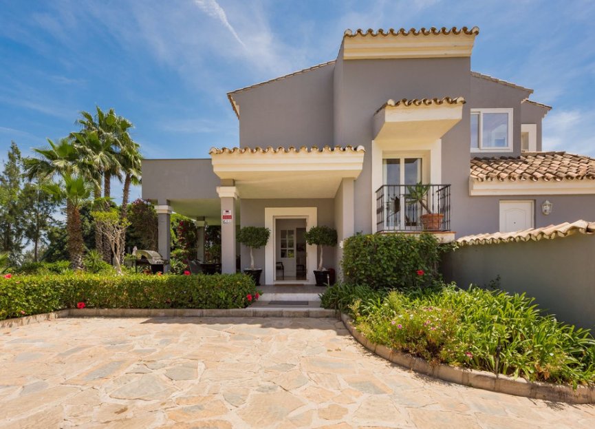 Reventa - House - Detached Villa - Marbella - Nueva Andalucia