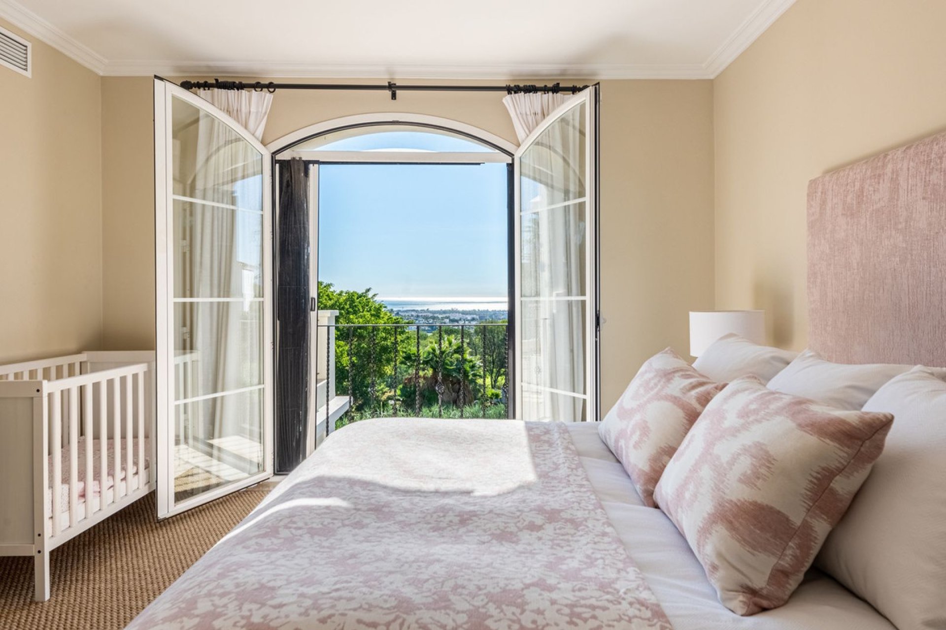 Reventa - House - Detached Villa - Marbella - Nueva Andalucia