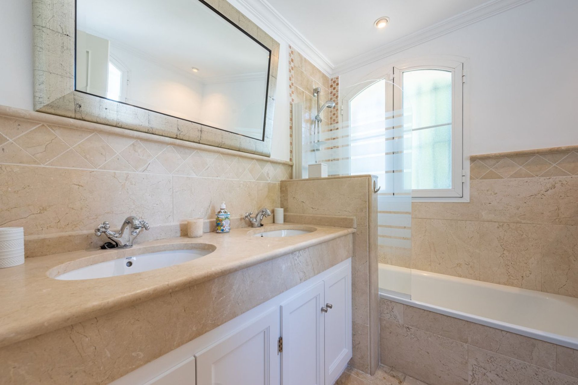 Reventa - House - Detached Villa - Marbella - Nueva Andalucia