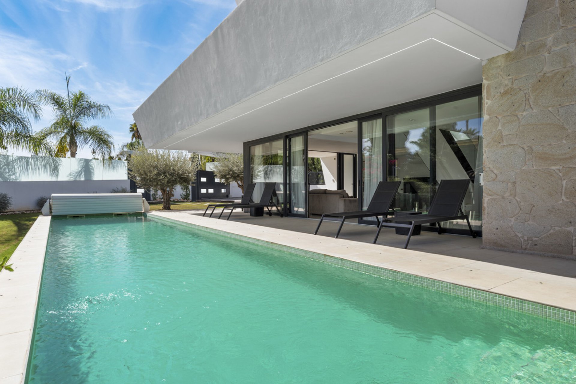 Reventa - House - Detached Villa - Marbella - Nueva Andalucia