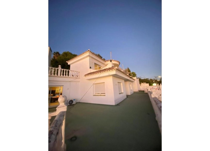 Reventa - House - Detached Villa - Marbella - Nueva Andalucia
