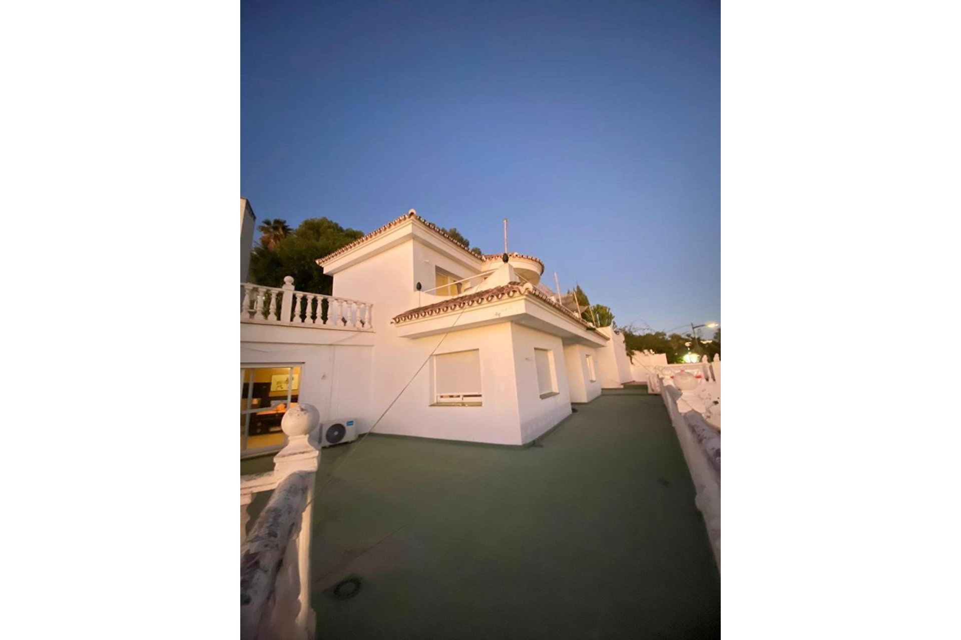 Reventa - House - Detached Villa - Marbella - Nueva Andalucia
