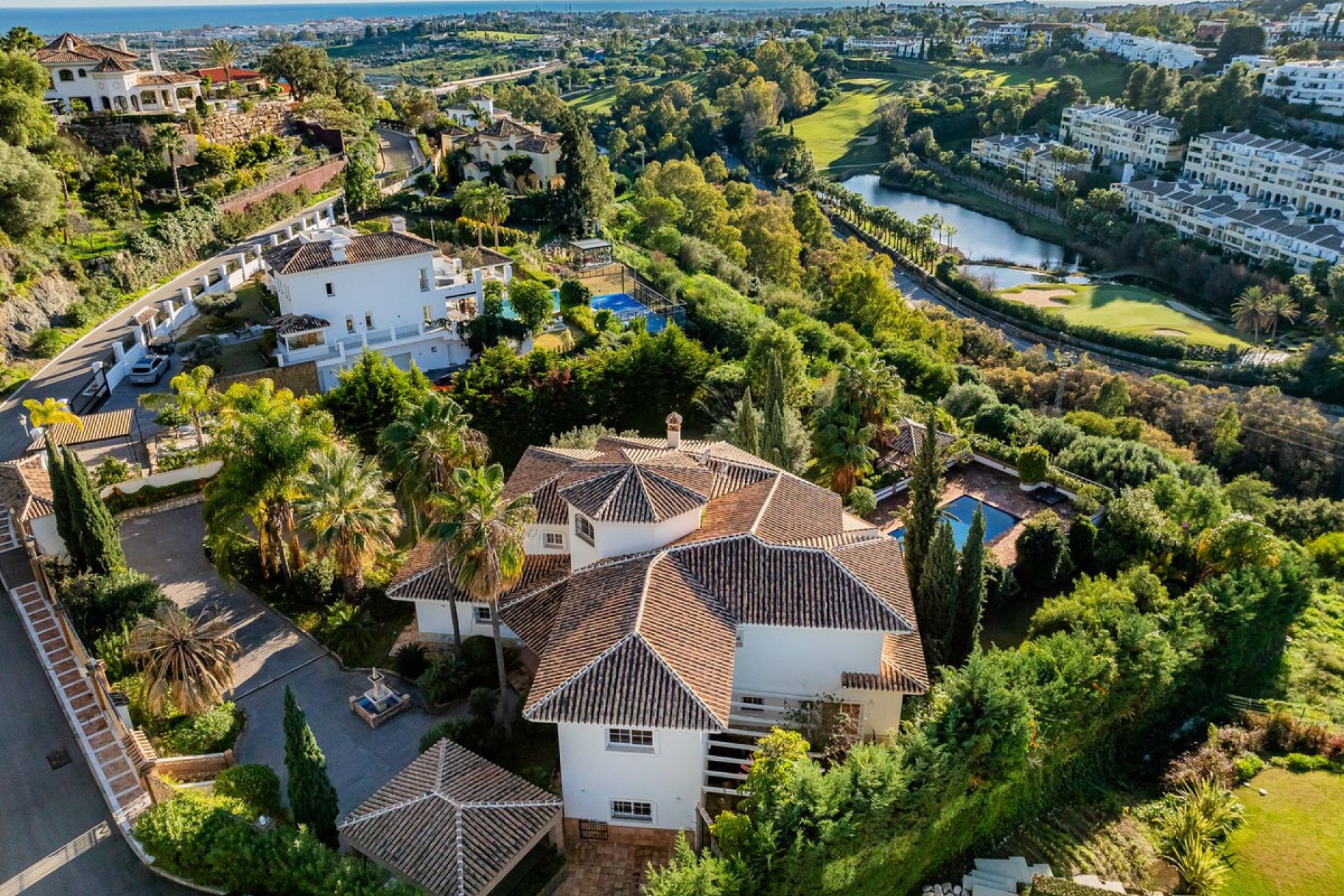 Reventa - House - Detached Villa - Marbella - Nueva Andalucia