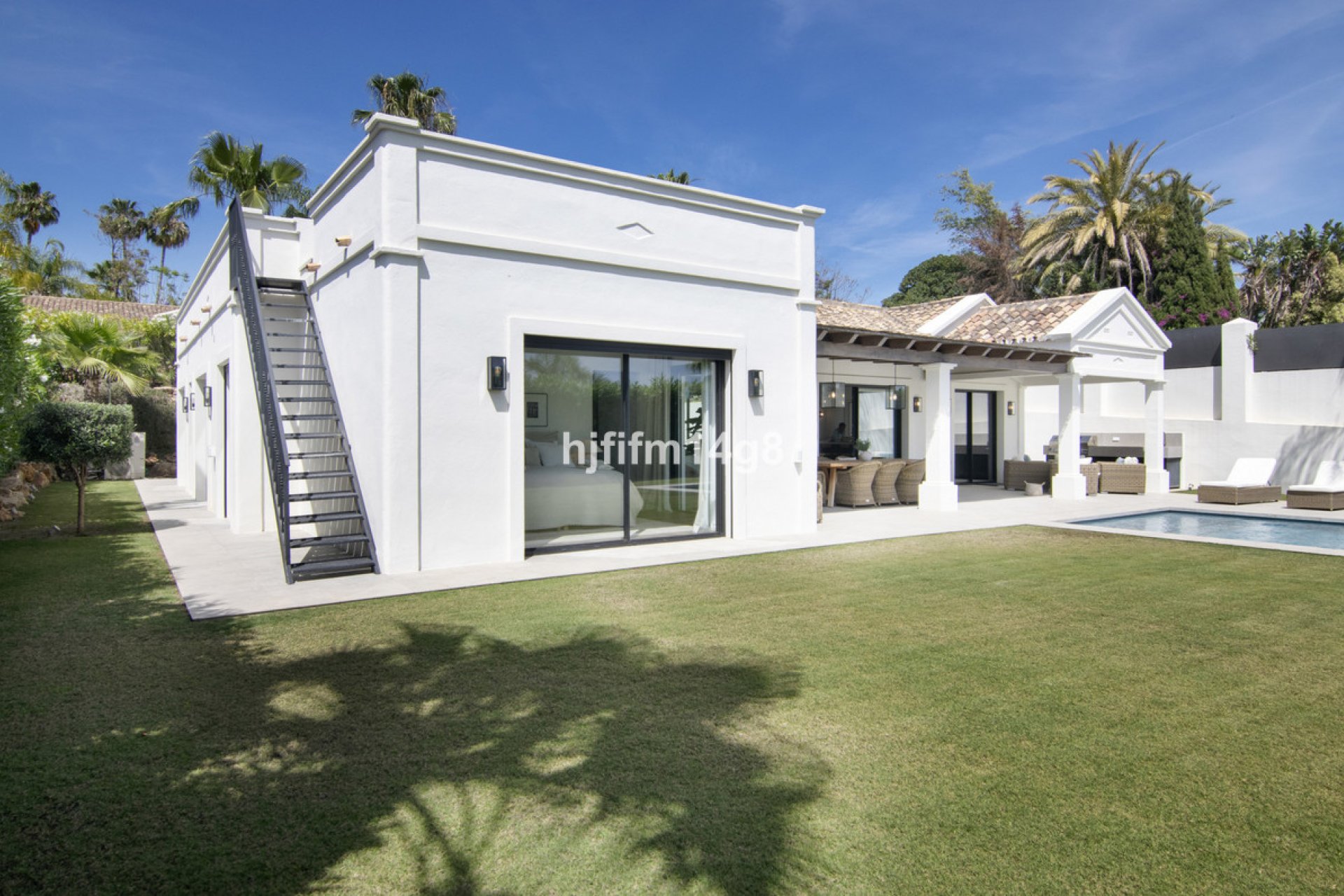 Reventa - House - Detached Villa - Marbella - Nueva Andalucia