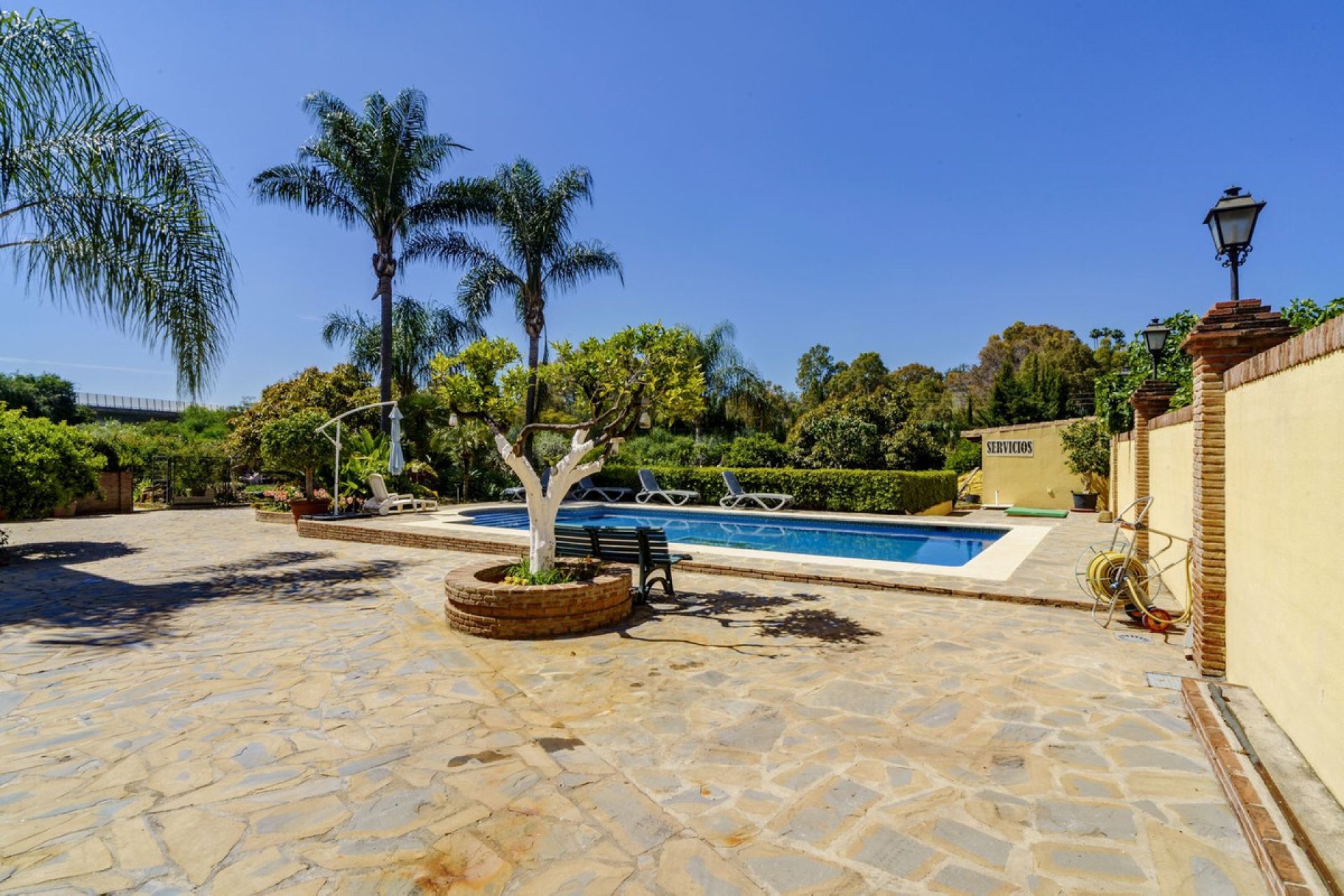 Reventa - House - Detached Villa - Marbella - Nueva Andalucia