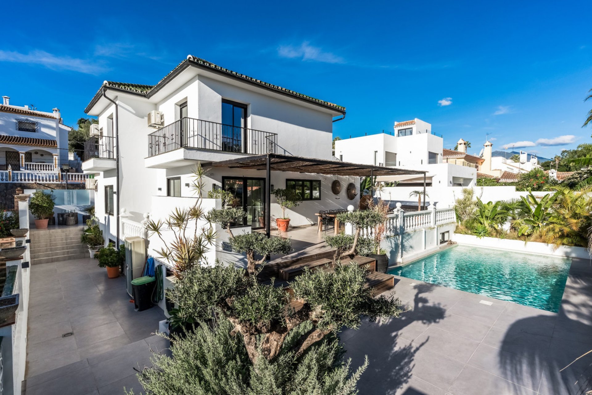 Reventa - House - Detached Villa - Marbella - Nueva Andalucia